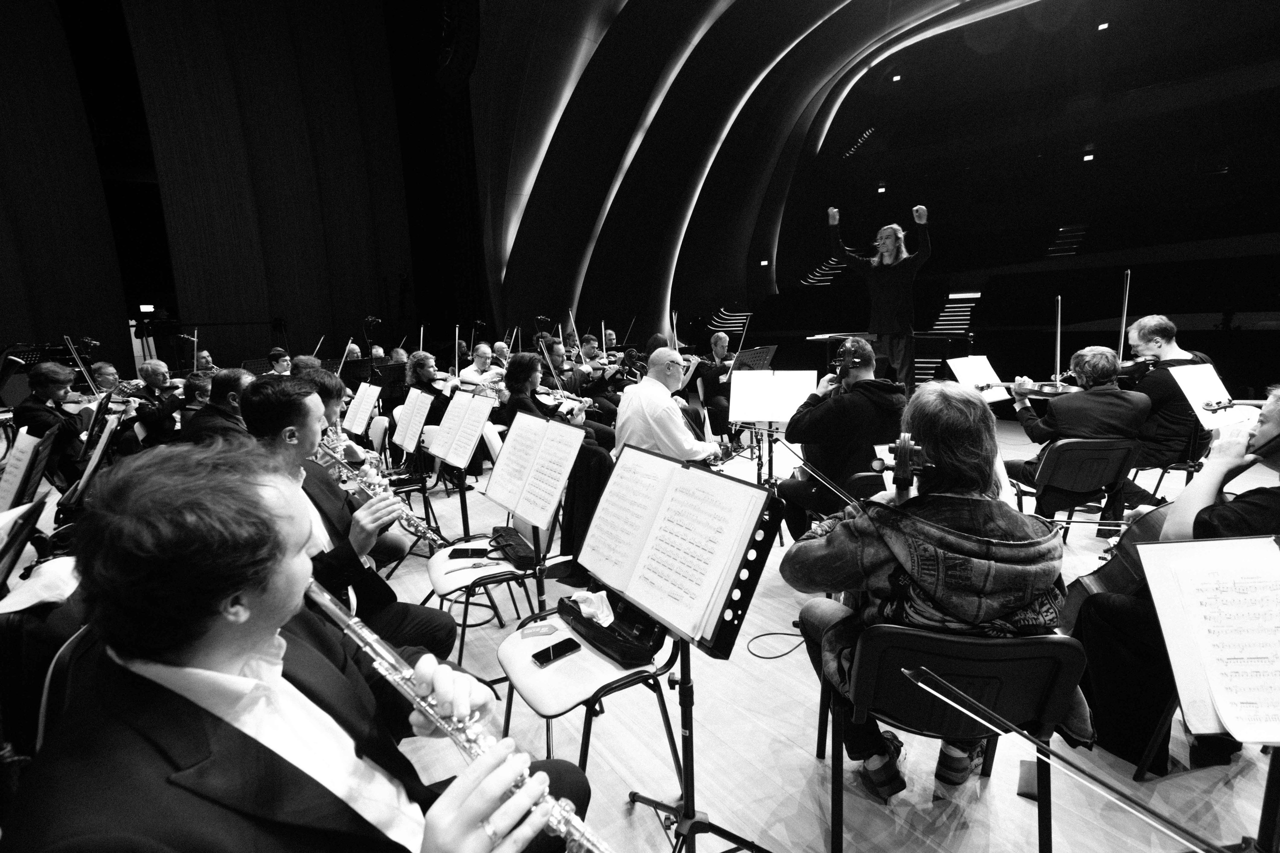 The Tchaikovsky Academic Grand Symphony Orchestra in Baku. Wedding&Event photographer Ismail Rzayev in Baku