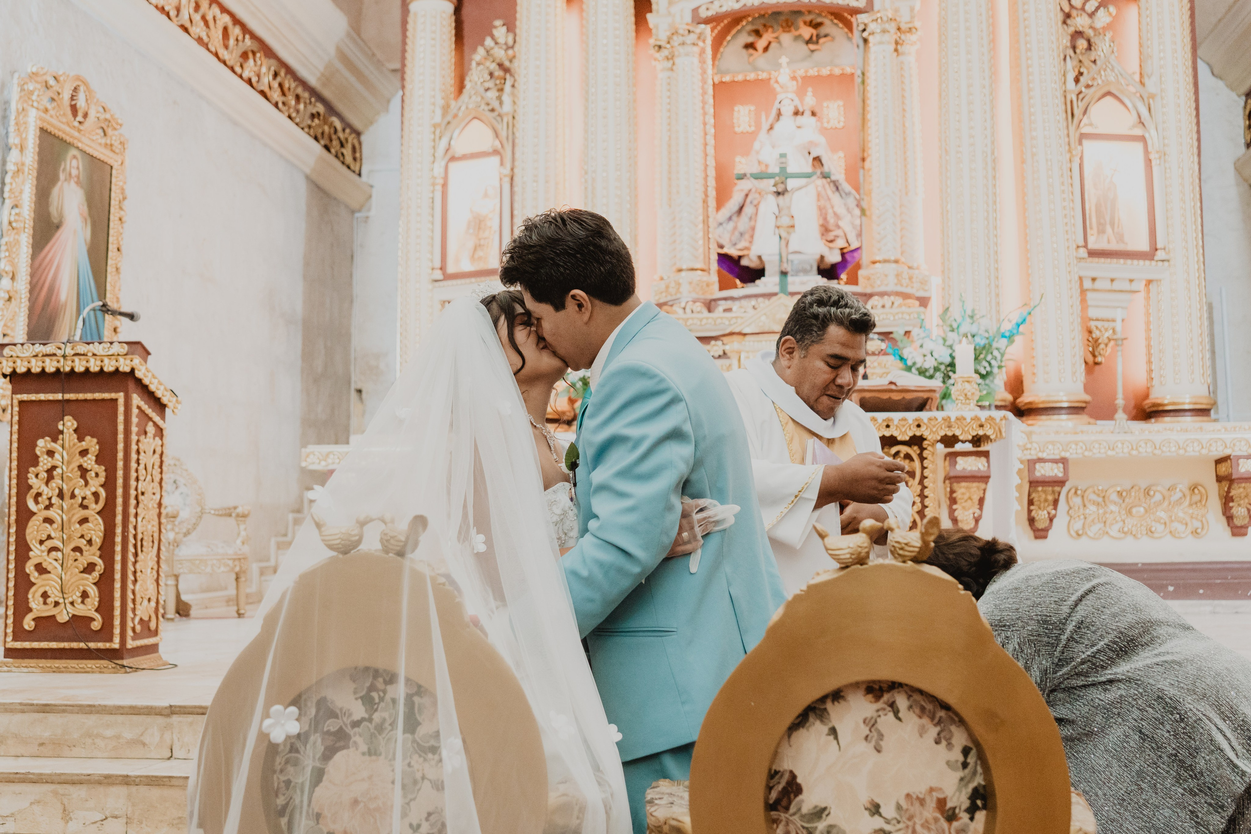 STEISY + EMMANUEL | BODA RELIGIOSA. Studio KVTA | Fotografía y Video de Bodas en Arequipa