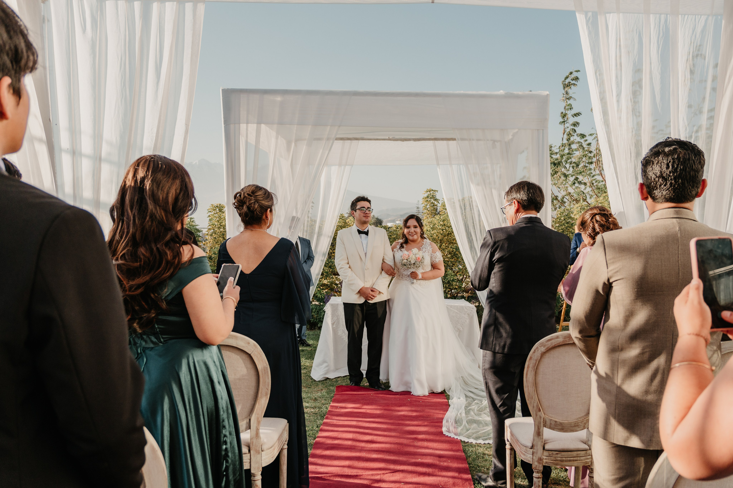 VANIA + LUIS BODA CIVIL. Studio KVTA | Fotografía y Video de Bodas en Arequipa