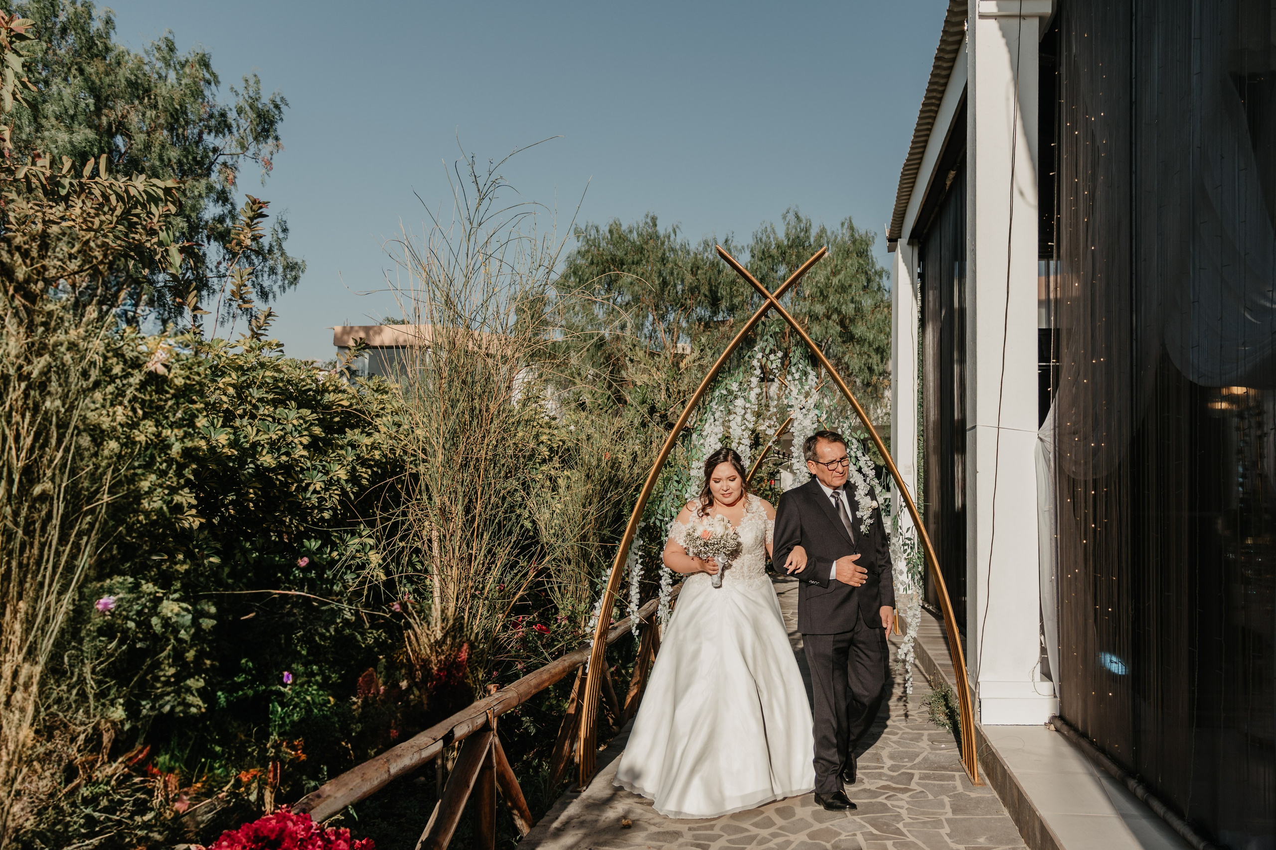 VANIA + LUIS BODA CIVIL. Studio KVTA | Fotografía y Video de Bodas en Arequipa