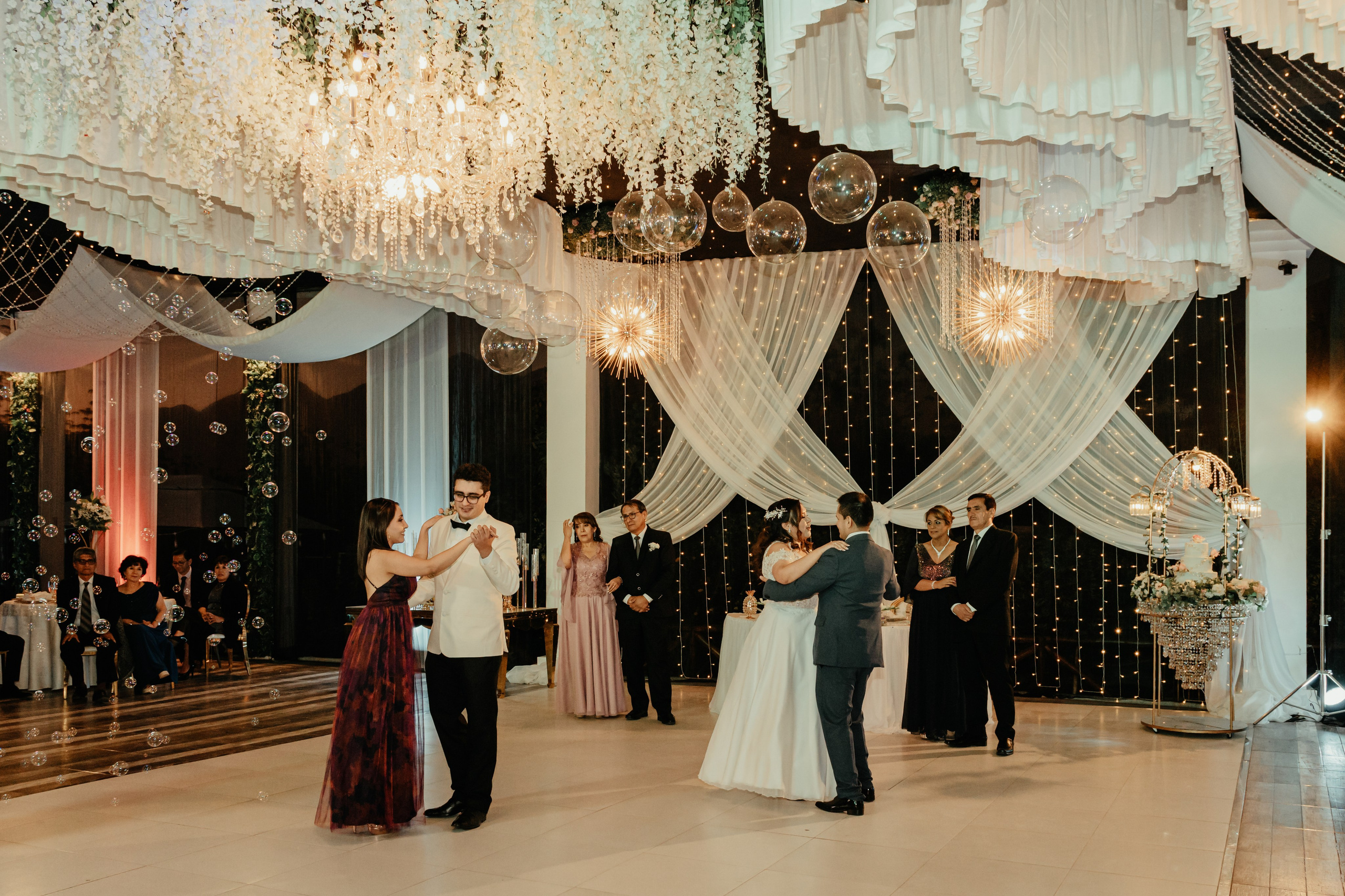 VANIA + LUIS BODA CIVIL. Studio KVTA | Fotografía y Video de Bodas en Arequipa