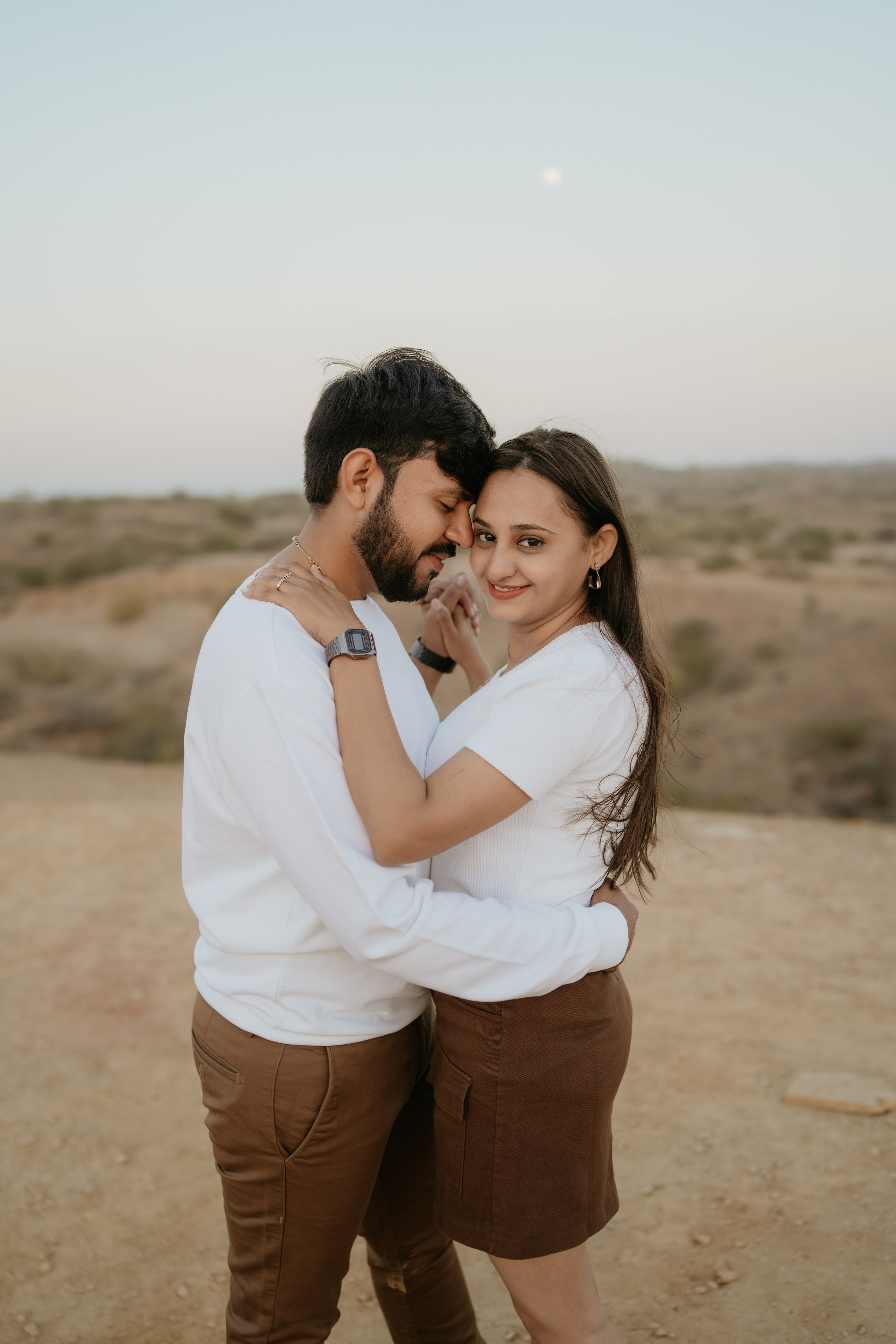 COUPLE SESSIONS. Love Emotions Weddings