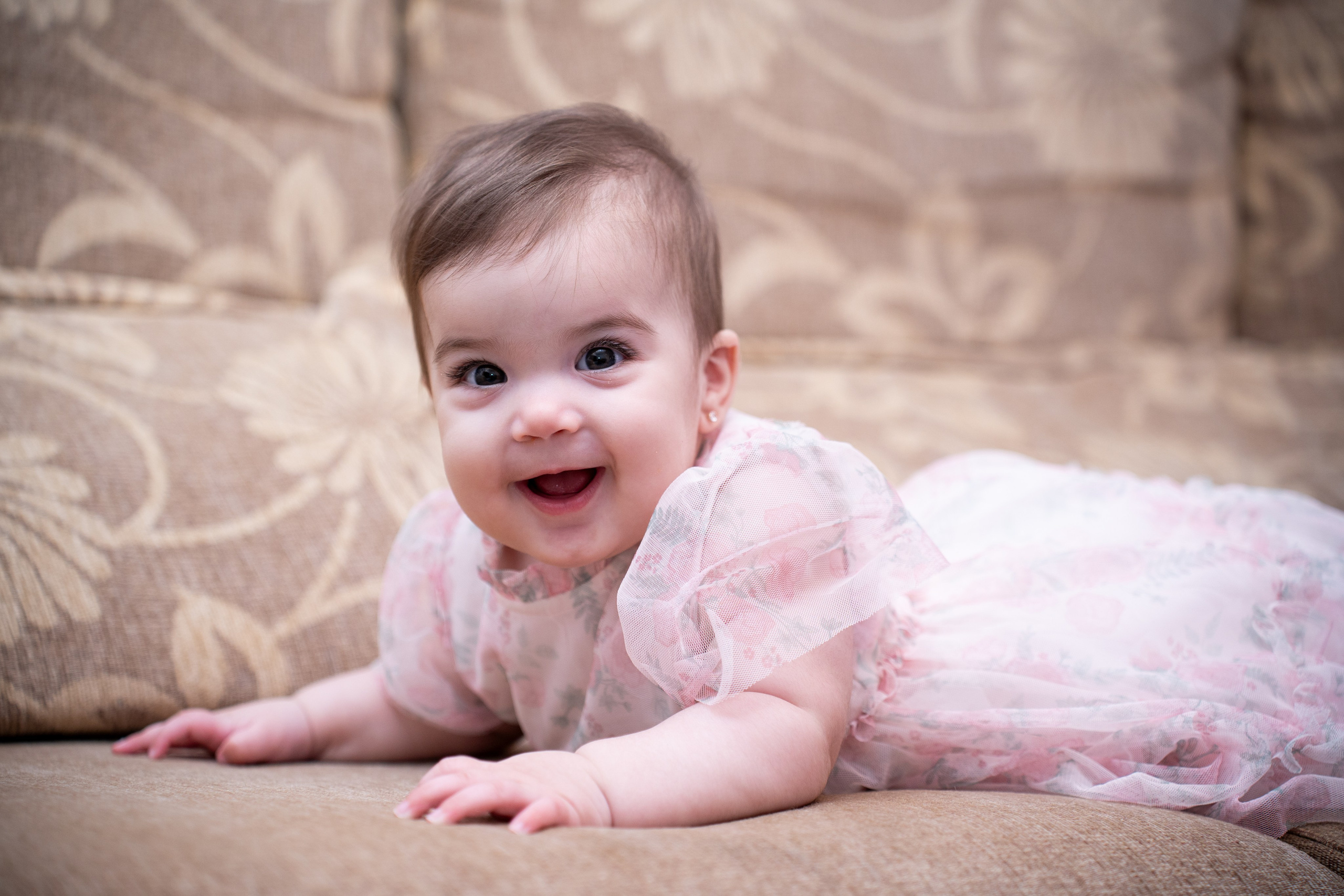 BOTEZ - PRIMUL ZÂMBET