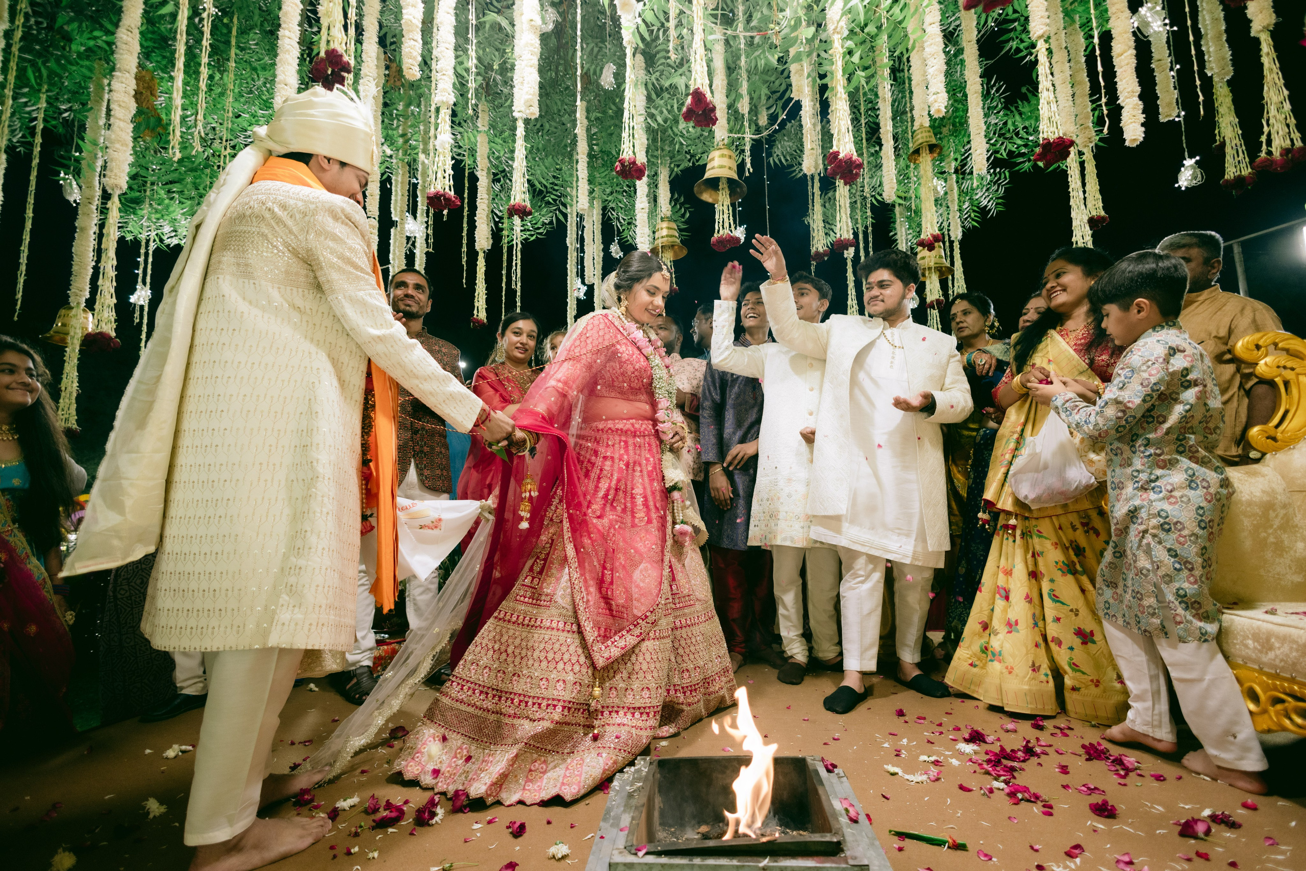 WEDDINGS. Love Emotions Weddings