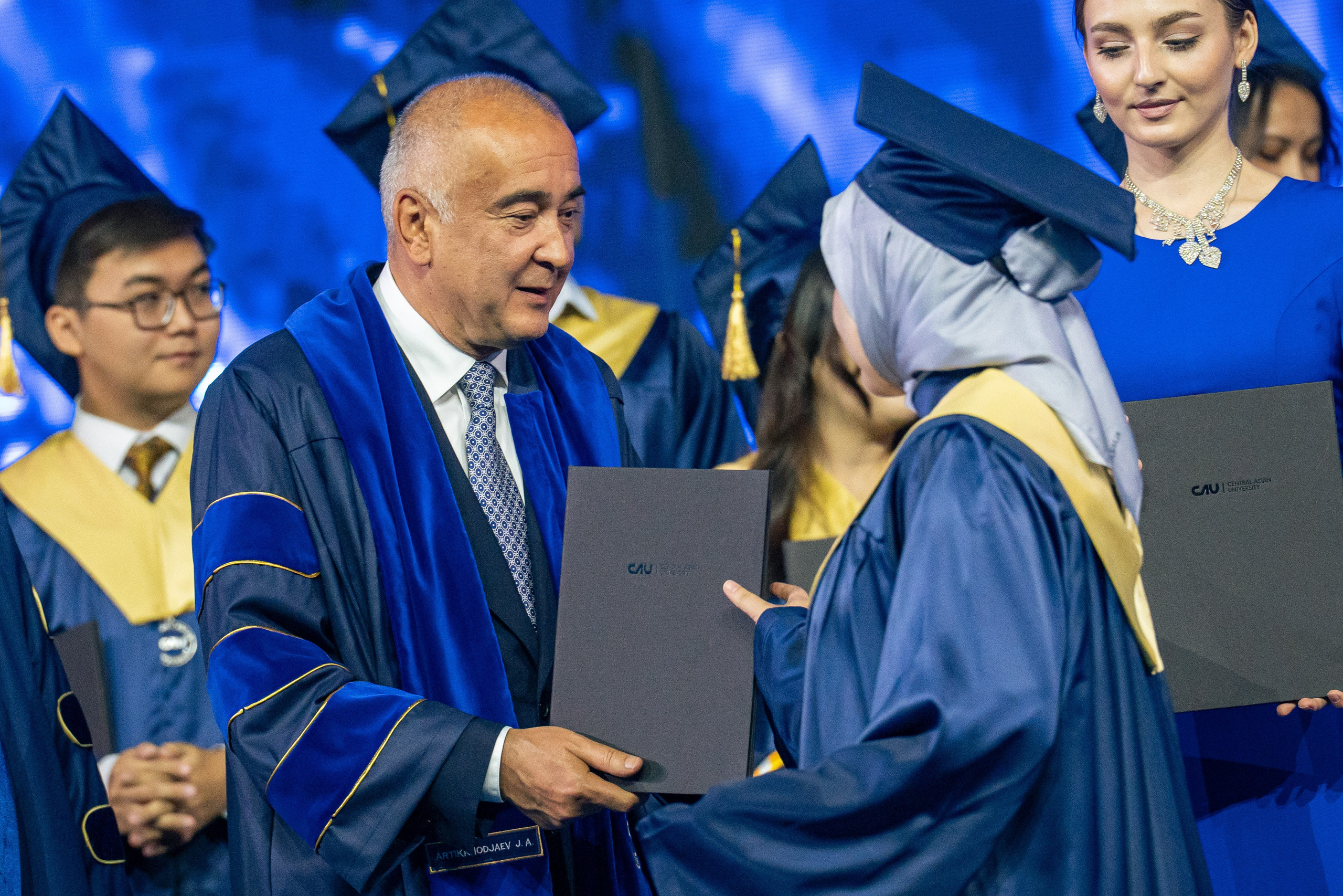 Как Central Asian University провёл одну из самых ярких выпускных церемоний. Георгий Намазов | Фотограф в Ташкенте