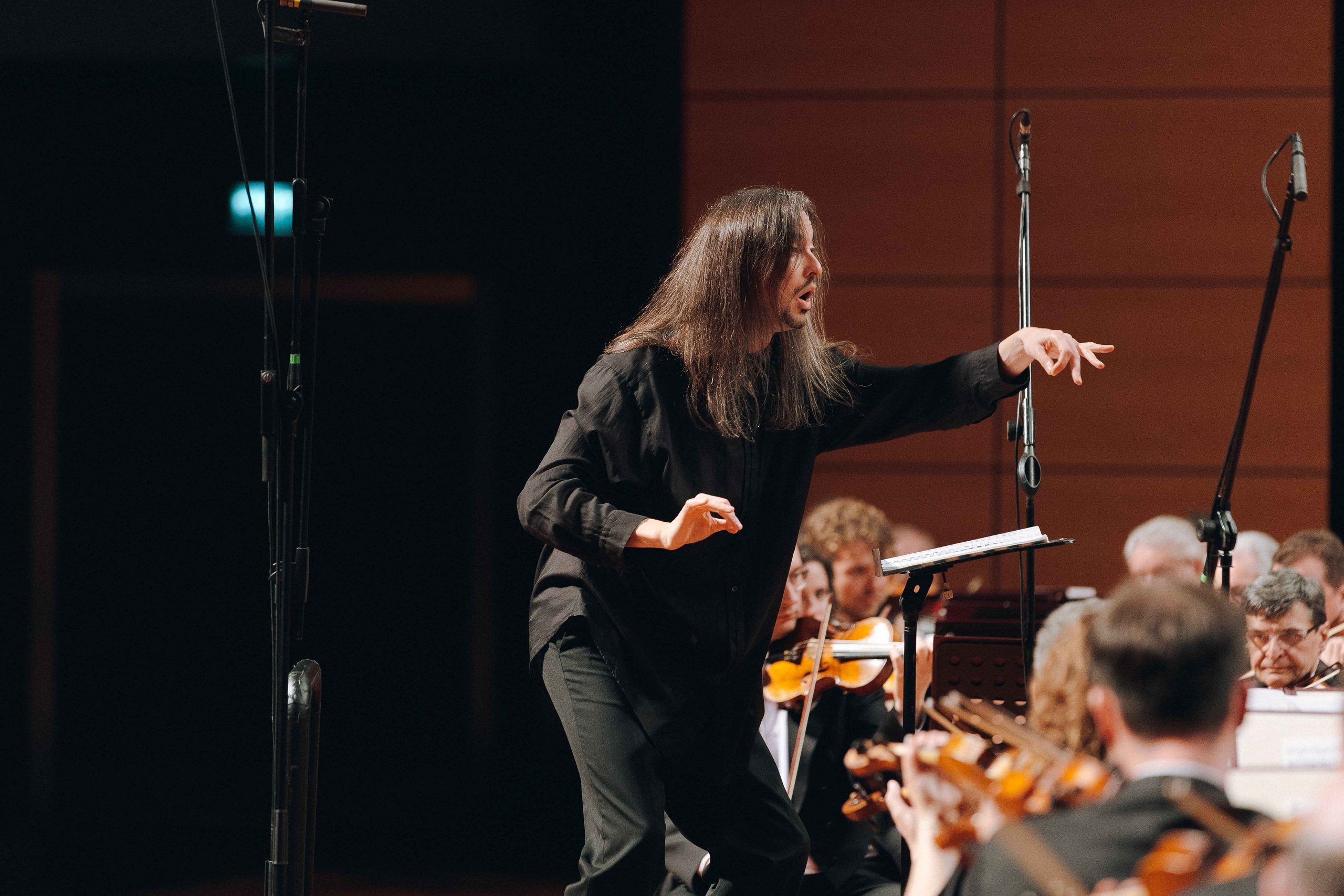 The Tchaikovsky Academic Grand Symphony Orchestra in Istanbul. Wedding&Event photographer Ismail Rzayev in Baku