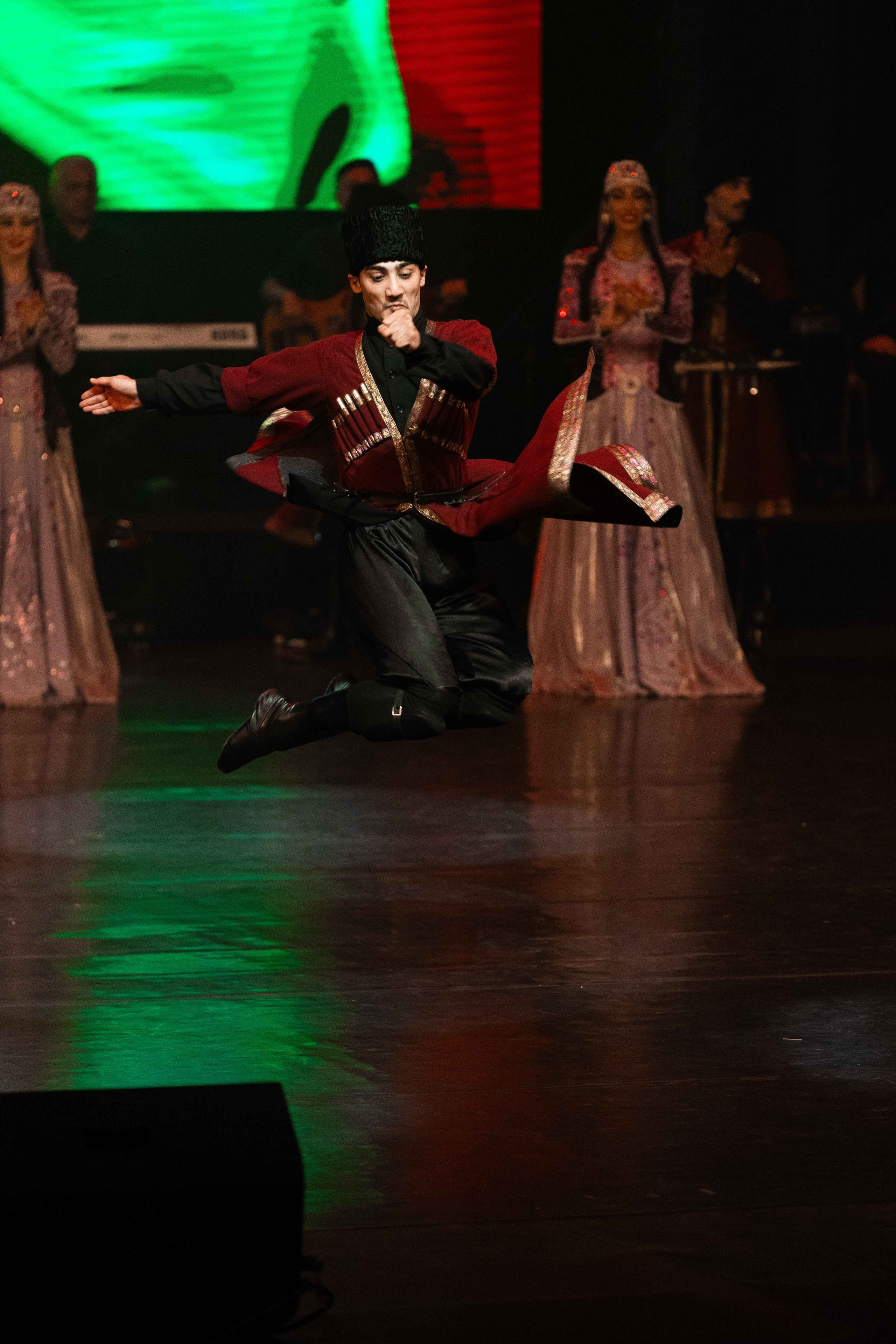 STATE DANCE ENSEMBLE. Wedding&Event photographer Ismail Rzayev in Baku