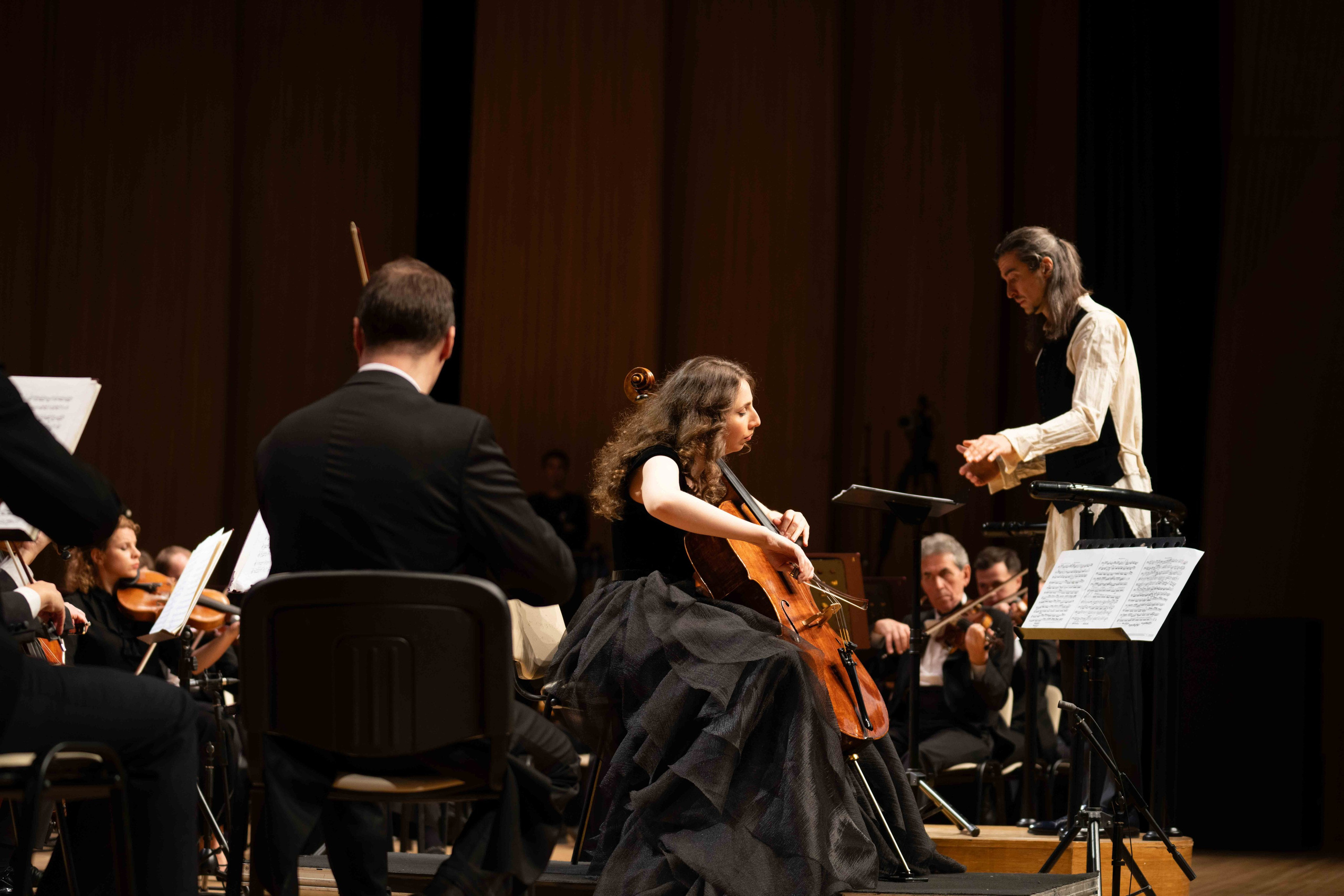 The Tchaikovsky Academic Grand Symphony Orchestra in Baku. Wedding&Event photographer Ismail Rzayev in Baku