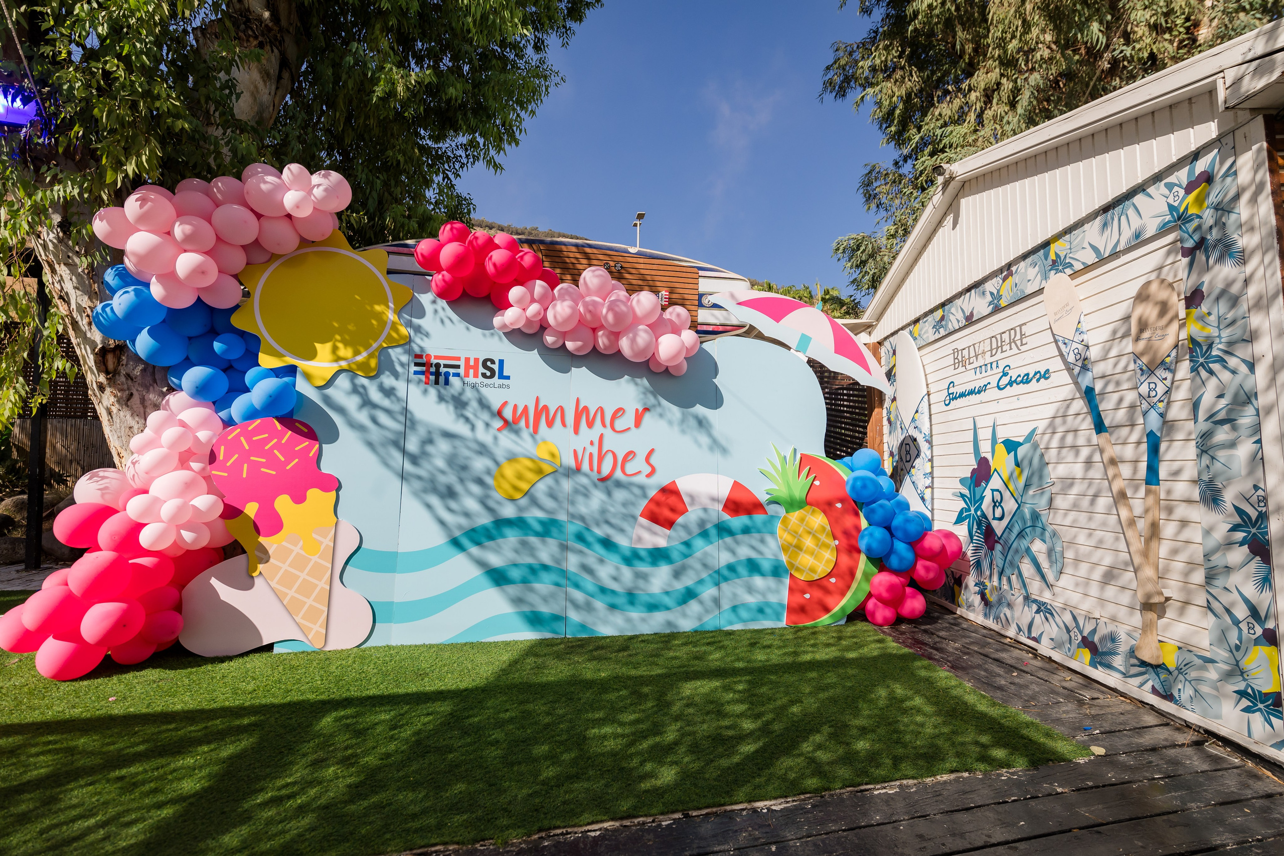 HSL- summer vibes. AMIR BUCHNIK PHOTOGRAPHER