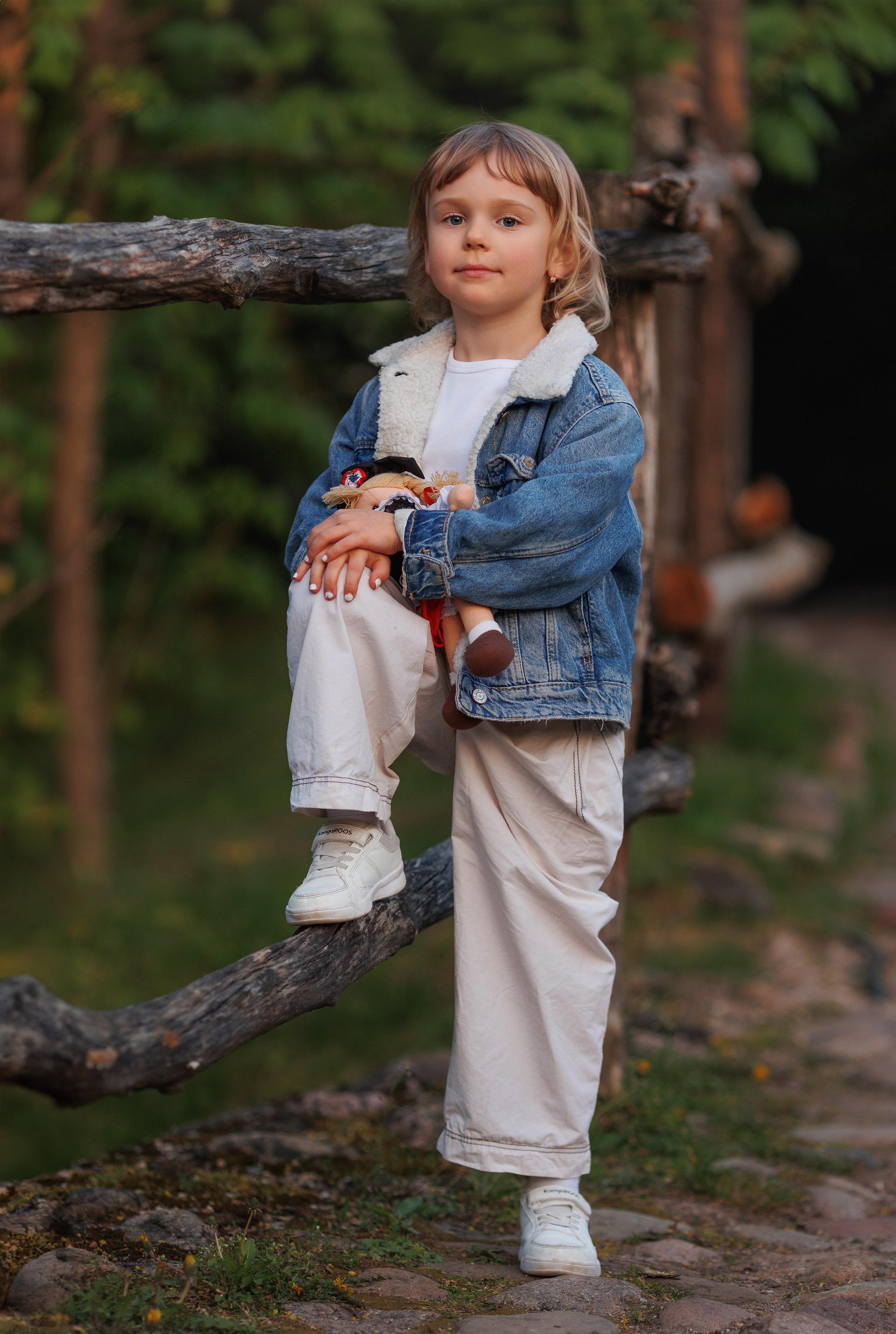 Рядом с мамой. Family photographer in Vilnuis Svetlana Naumova