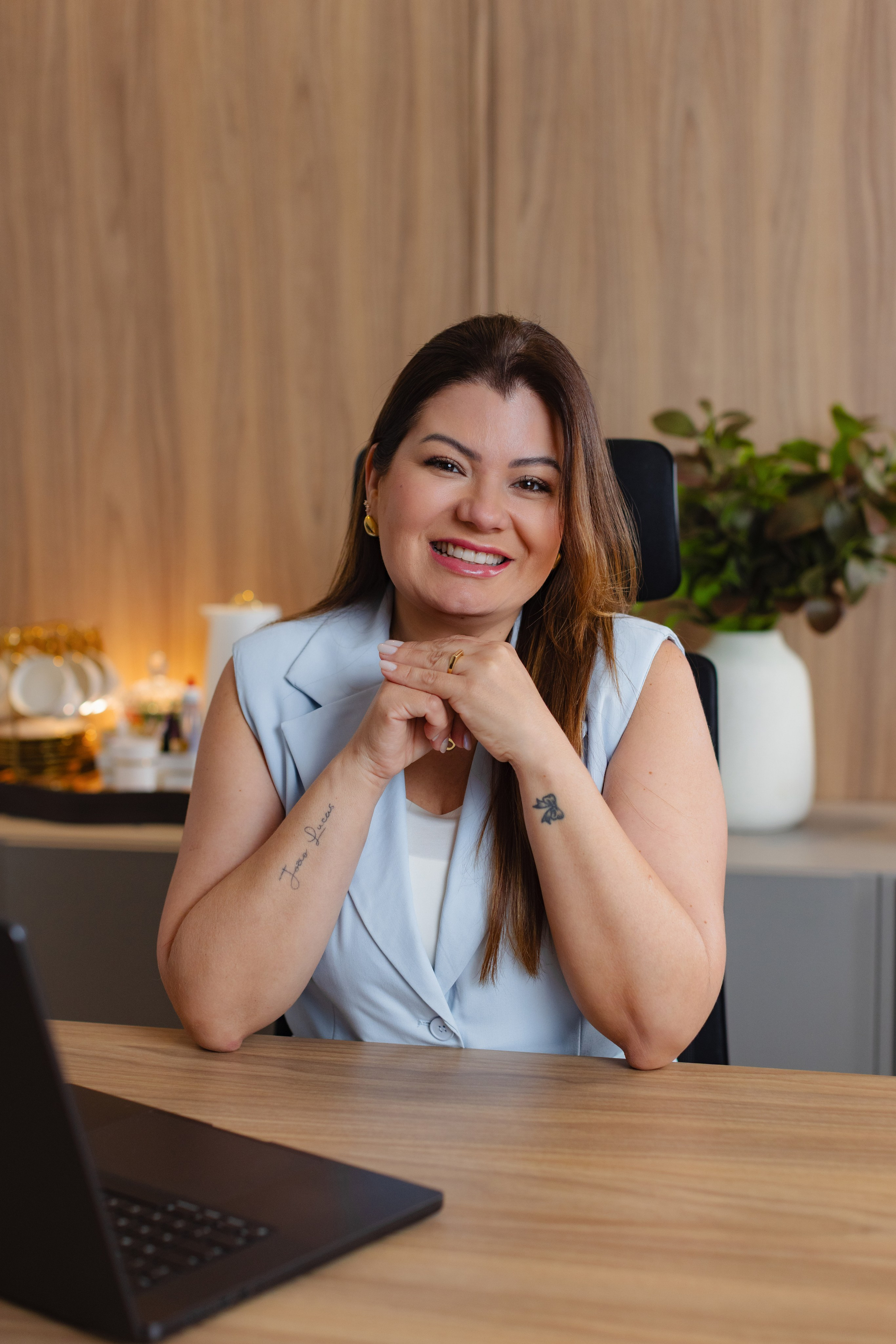 JUSSARA MADEIRA. ESTUDIO DOZE