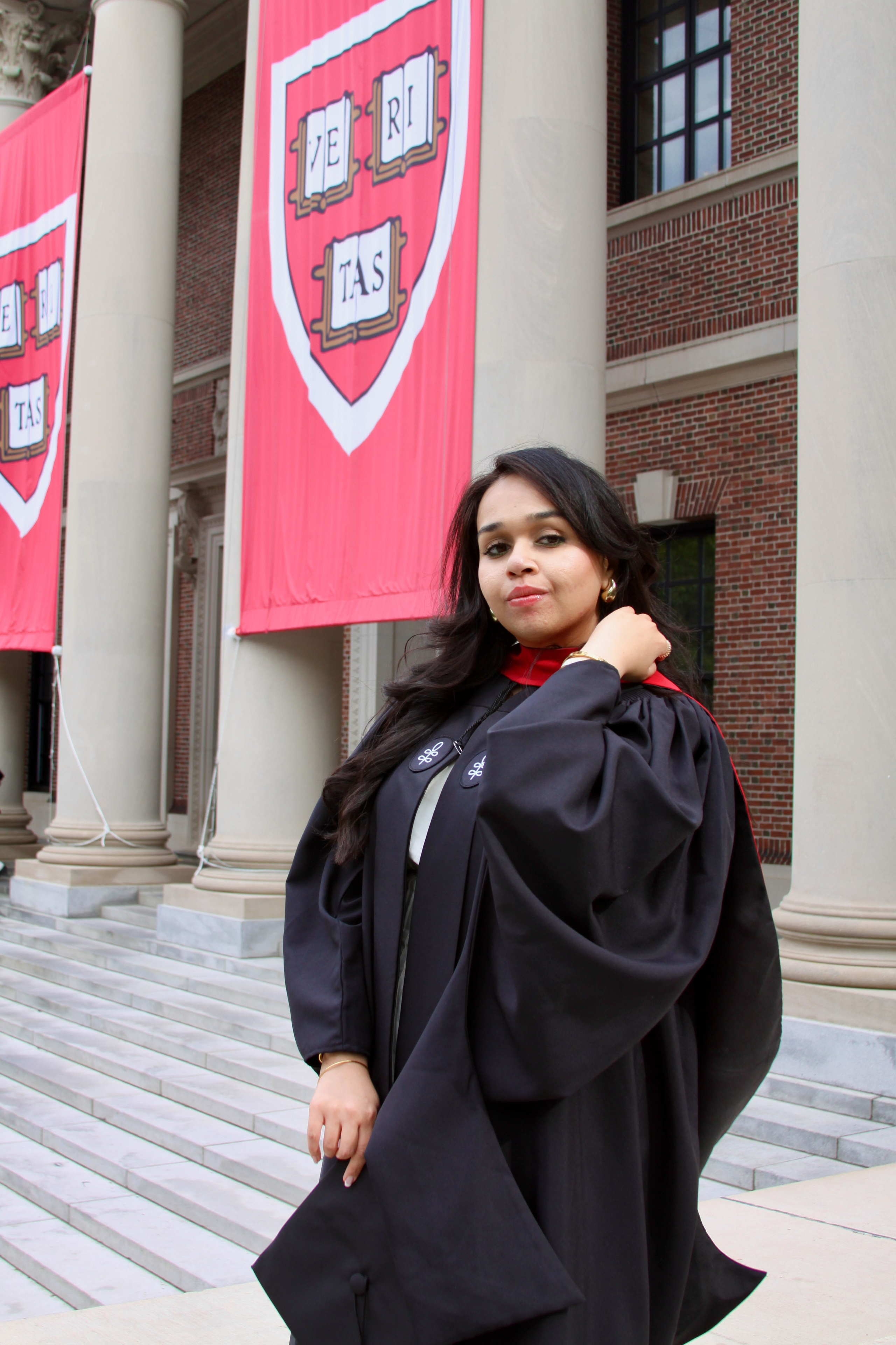 Masters graduation with Sadaf (part of group shoot). Kelly Sang, graduation and portrait photographer in Boston