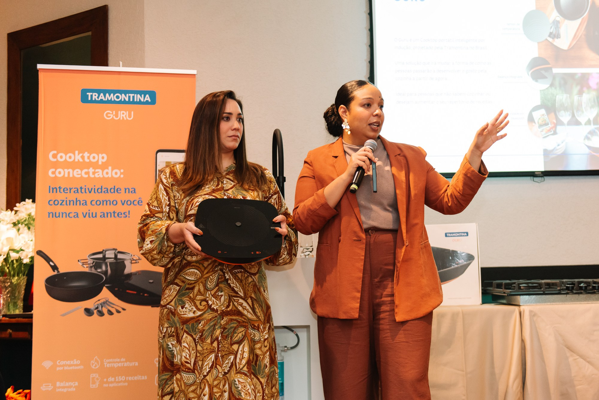 Café + Conteúdo | Casa Pinezi. 78 Imagens