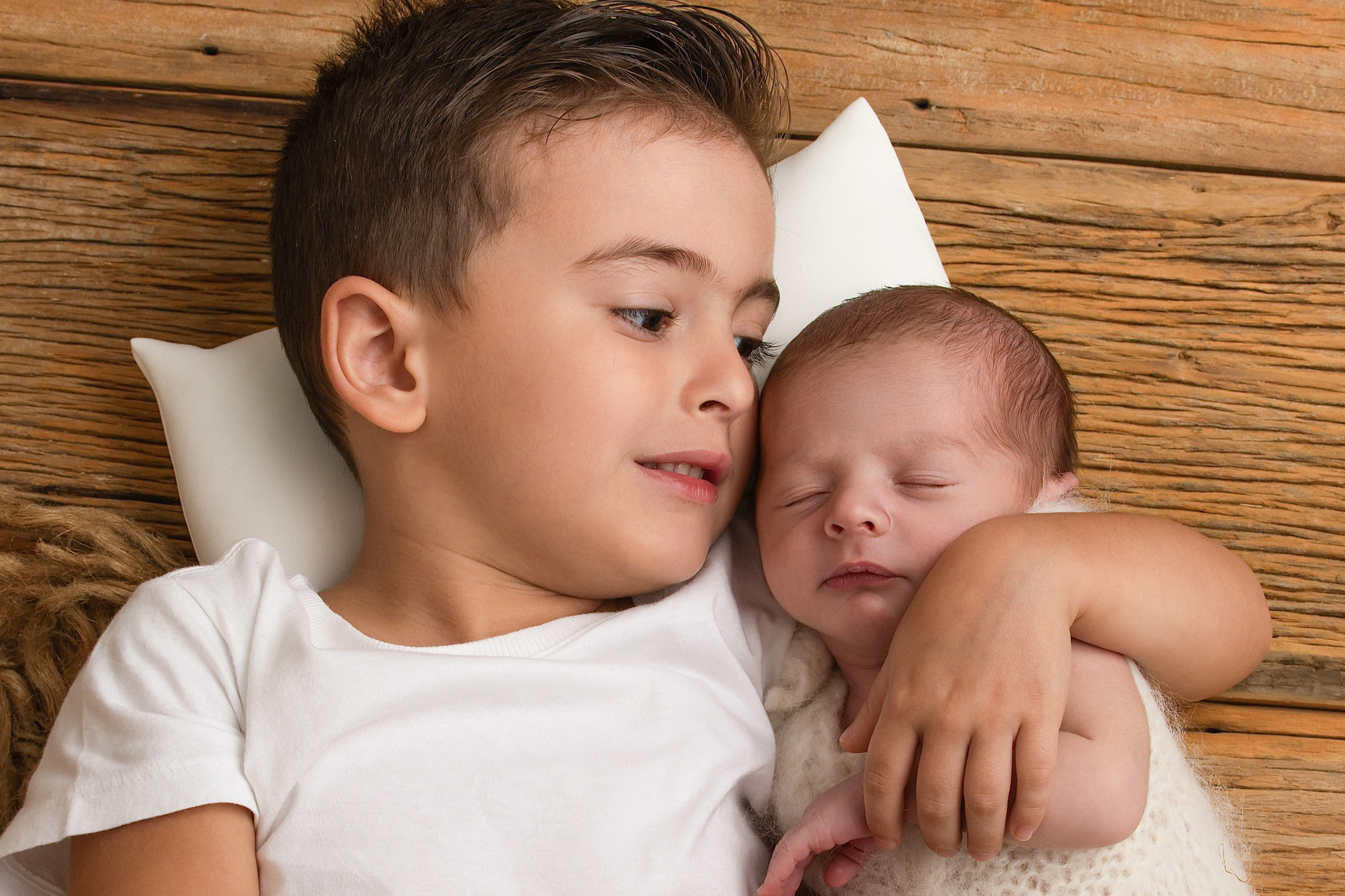 Ensaio Newborn Menino. Kelen Wehr Fotografia | Fotógrafa de Gestante e Newborn em São José dos Campos