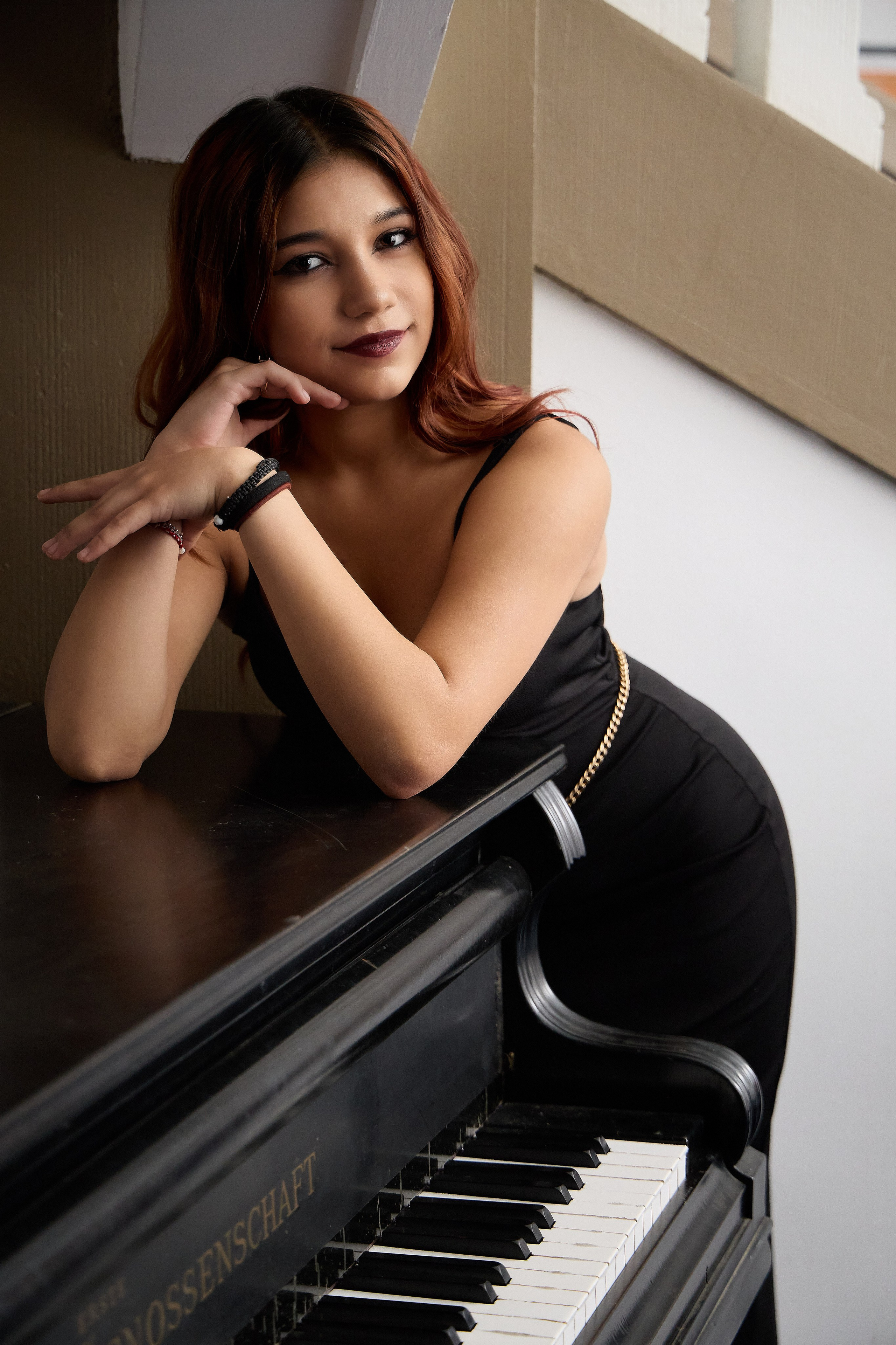 Portrete diverse — 1. Pagina principală