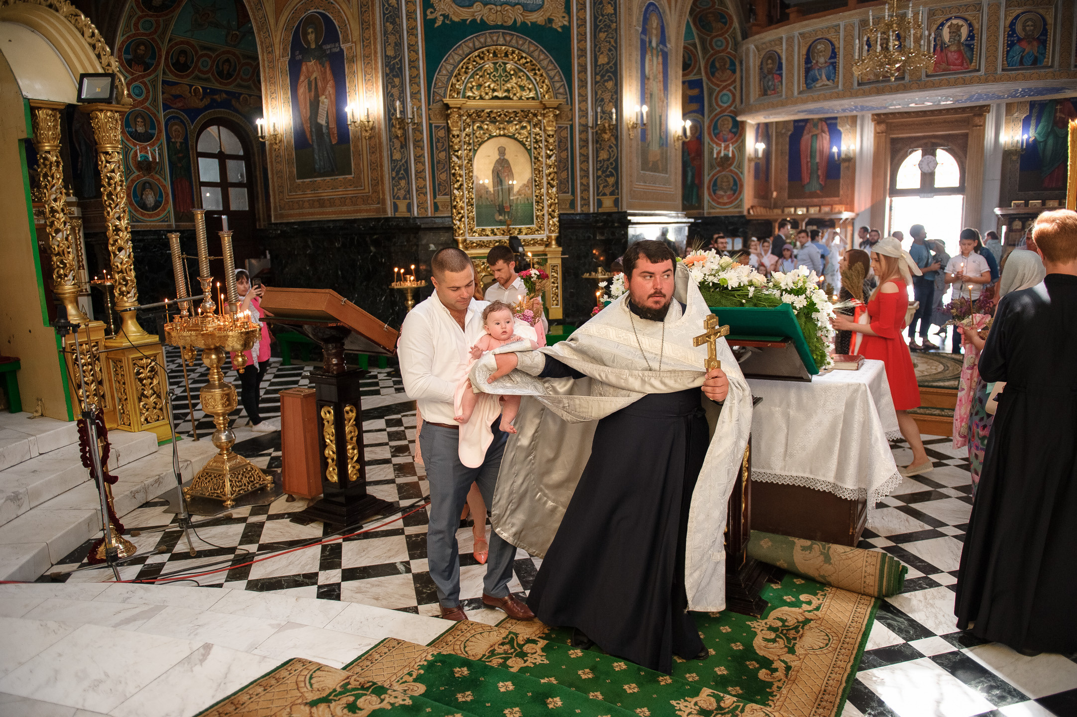 Крестины Алисы. Семейный фотограф в Кишинёве THOMAS SHTIFT