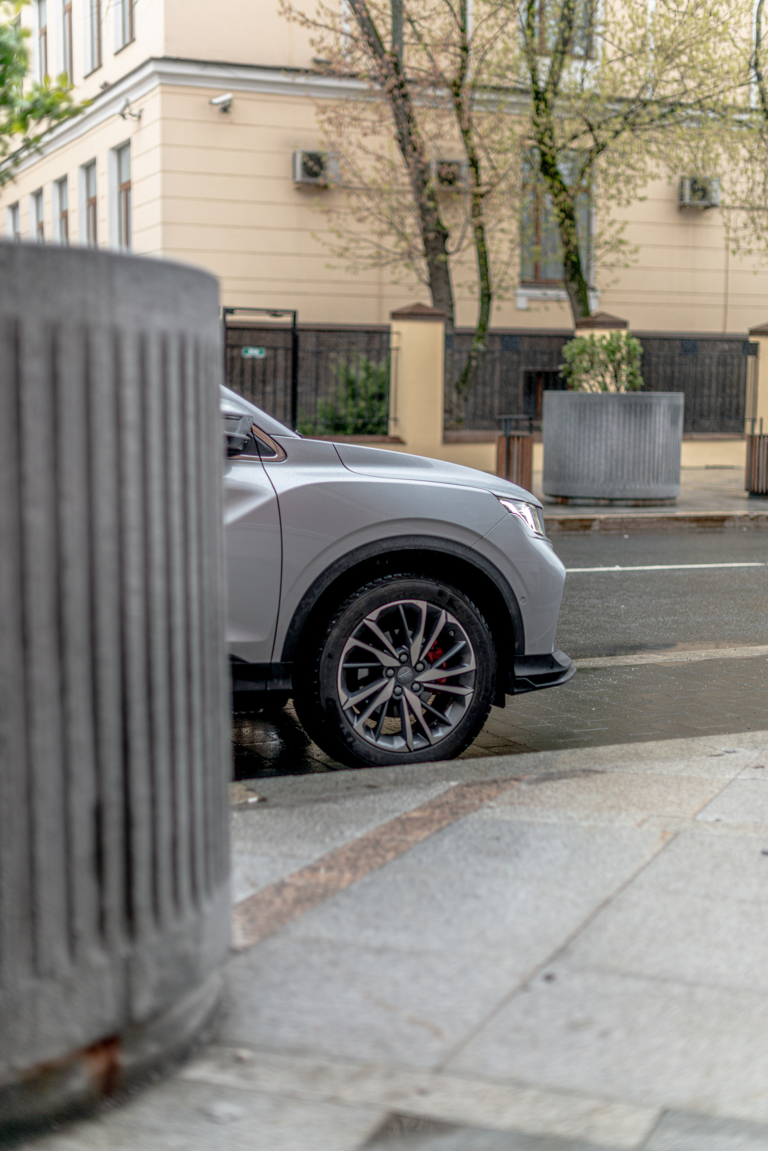 Фотосъемка автомобиля Geely Coolray. ФОТОГРАФ МЕКСИКА КИНТАНА-РОО