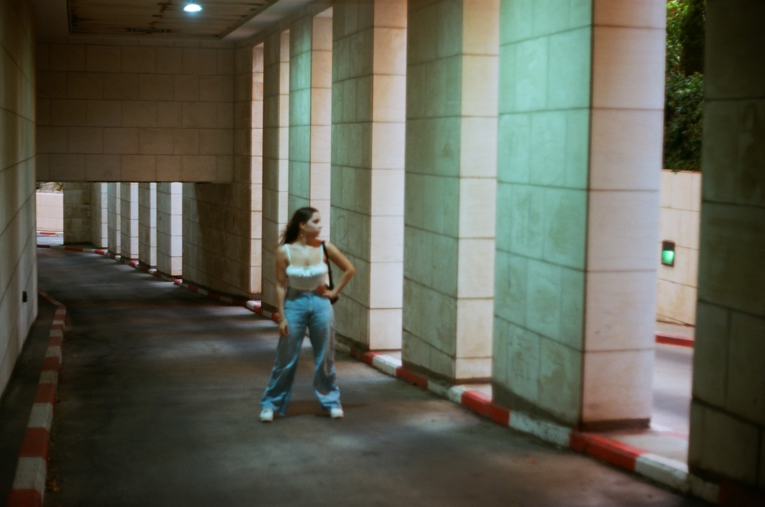 Илана. Film portrait photographer