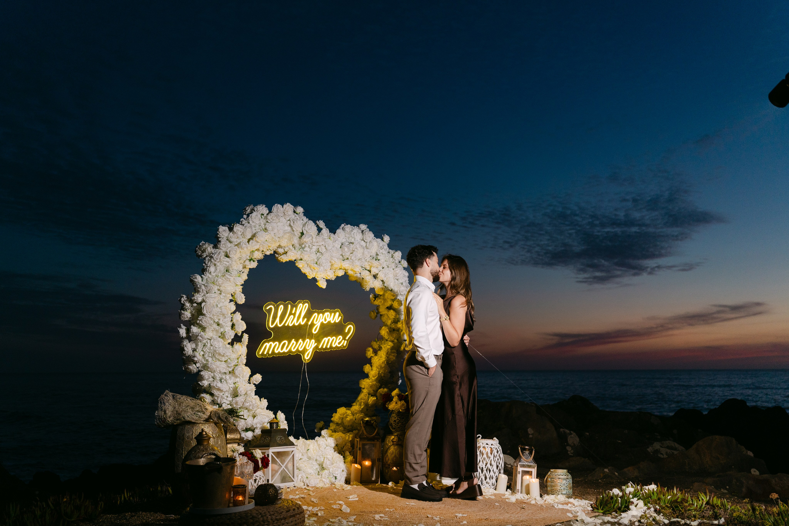 Wedding Proposal at the Beach. Davi Valente