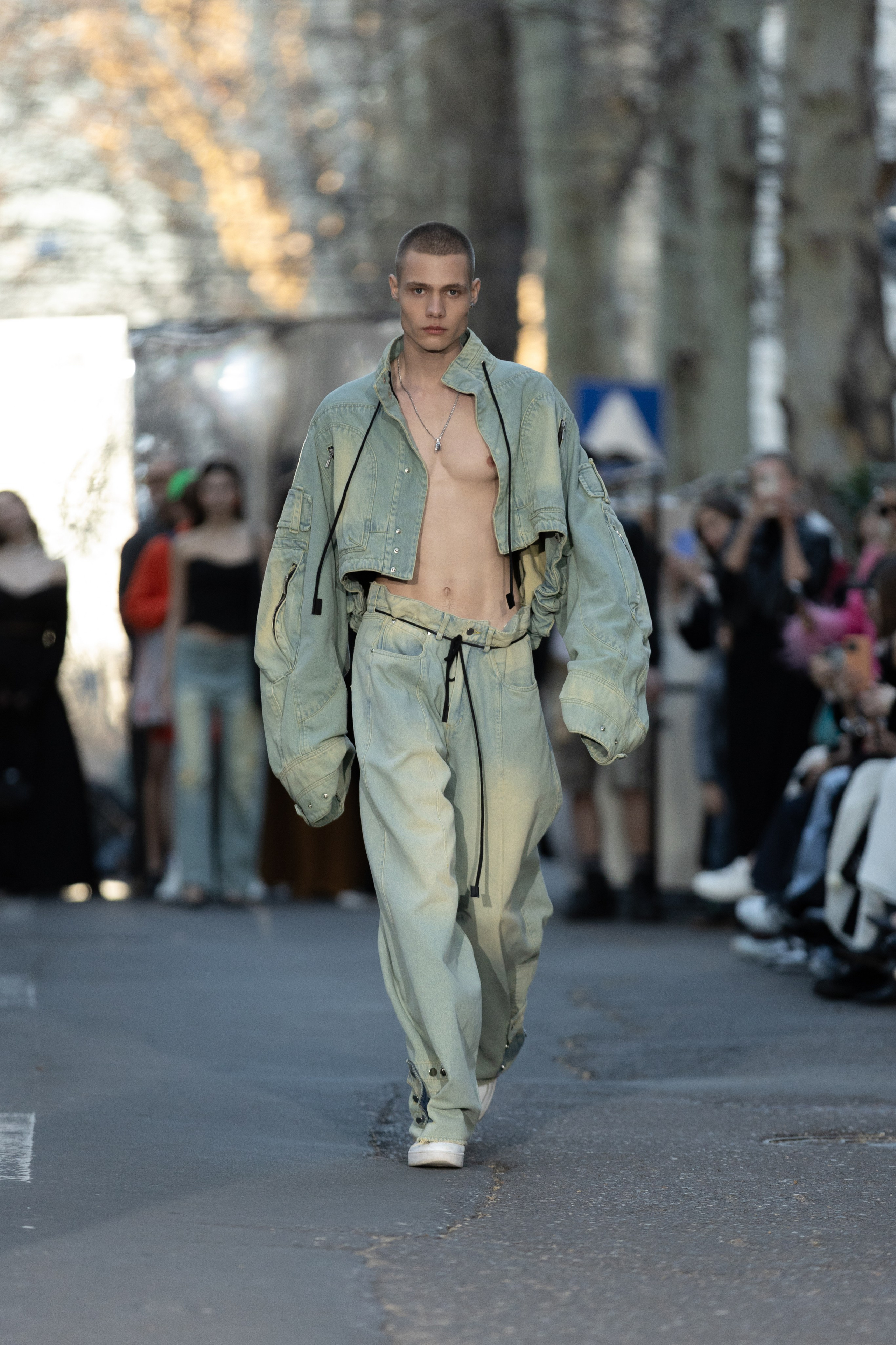 Runway show. Captured by Hallovud