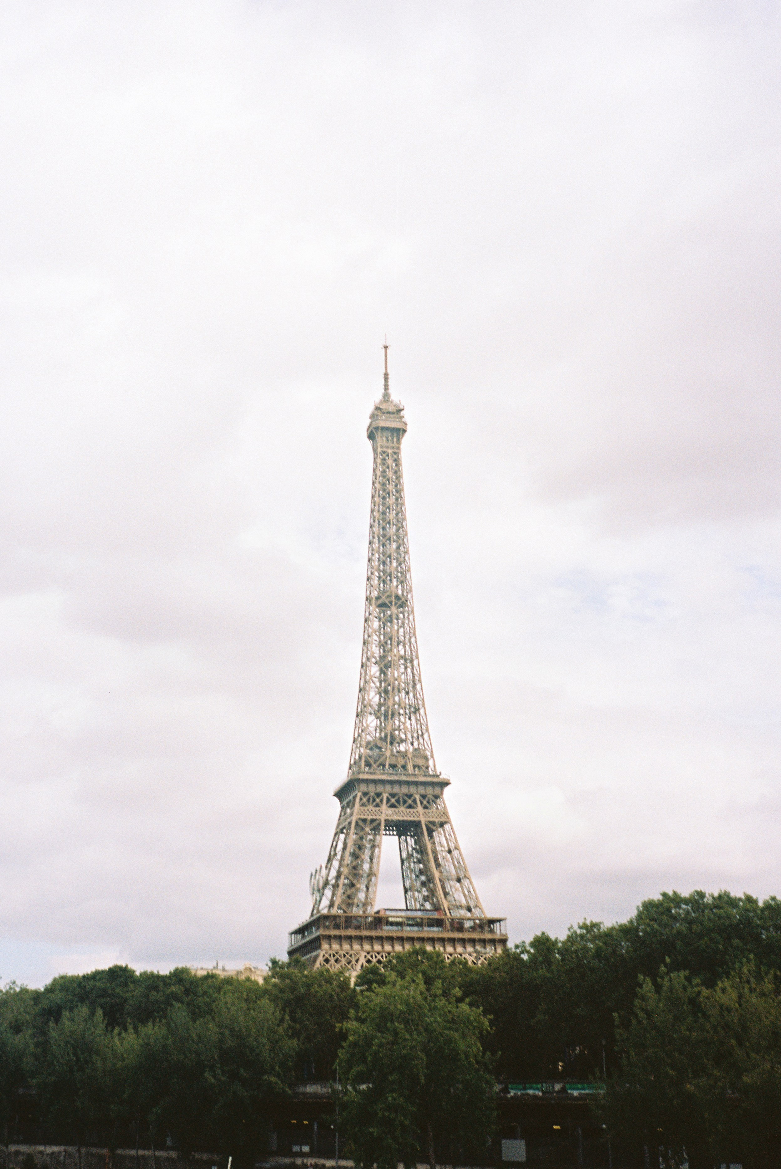 Romantic Photoshoot in Paris — Paris, the City of Love