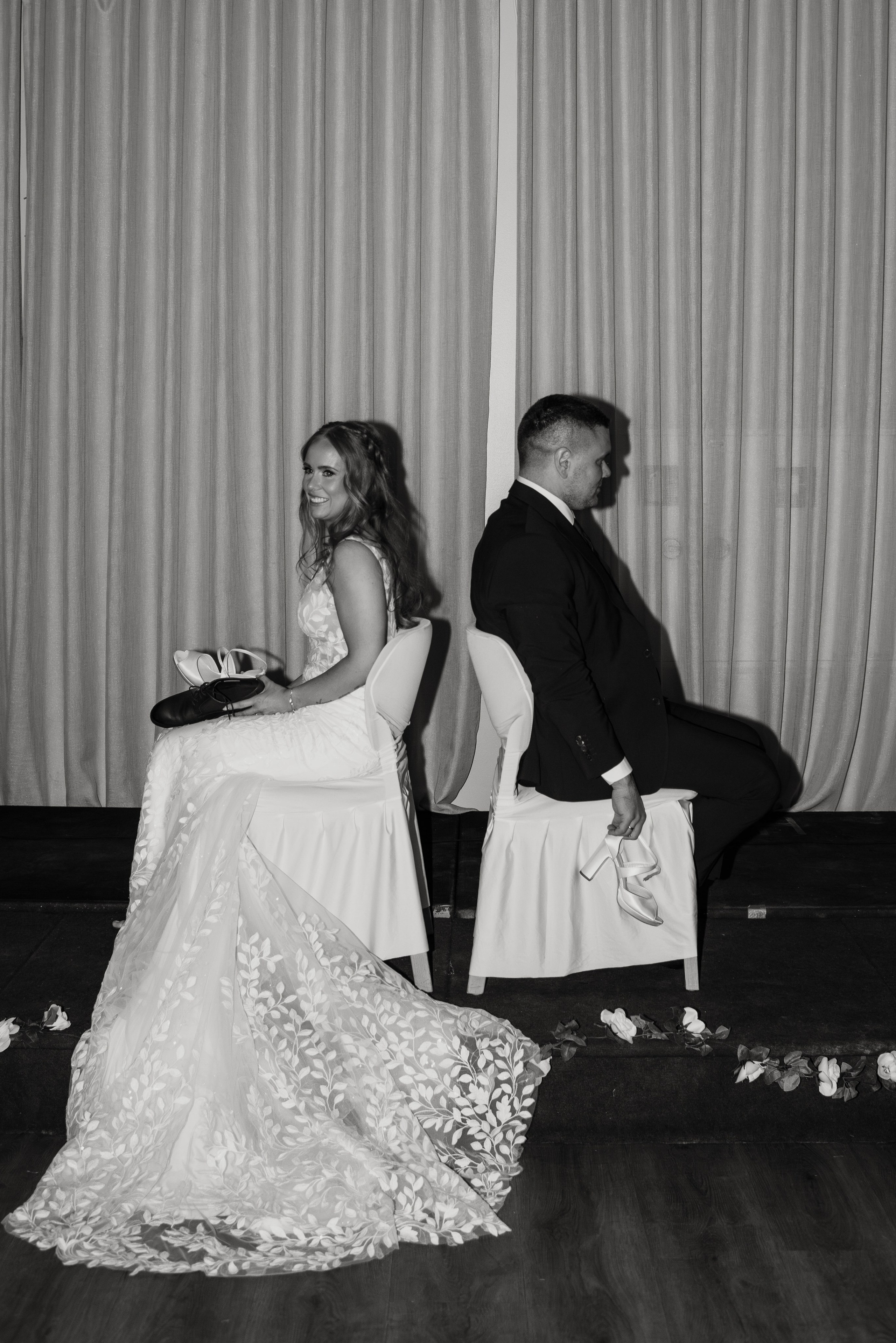 Maria and Matt. Michalina Dzianach Wedding Photographer Iceland