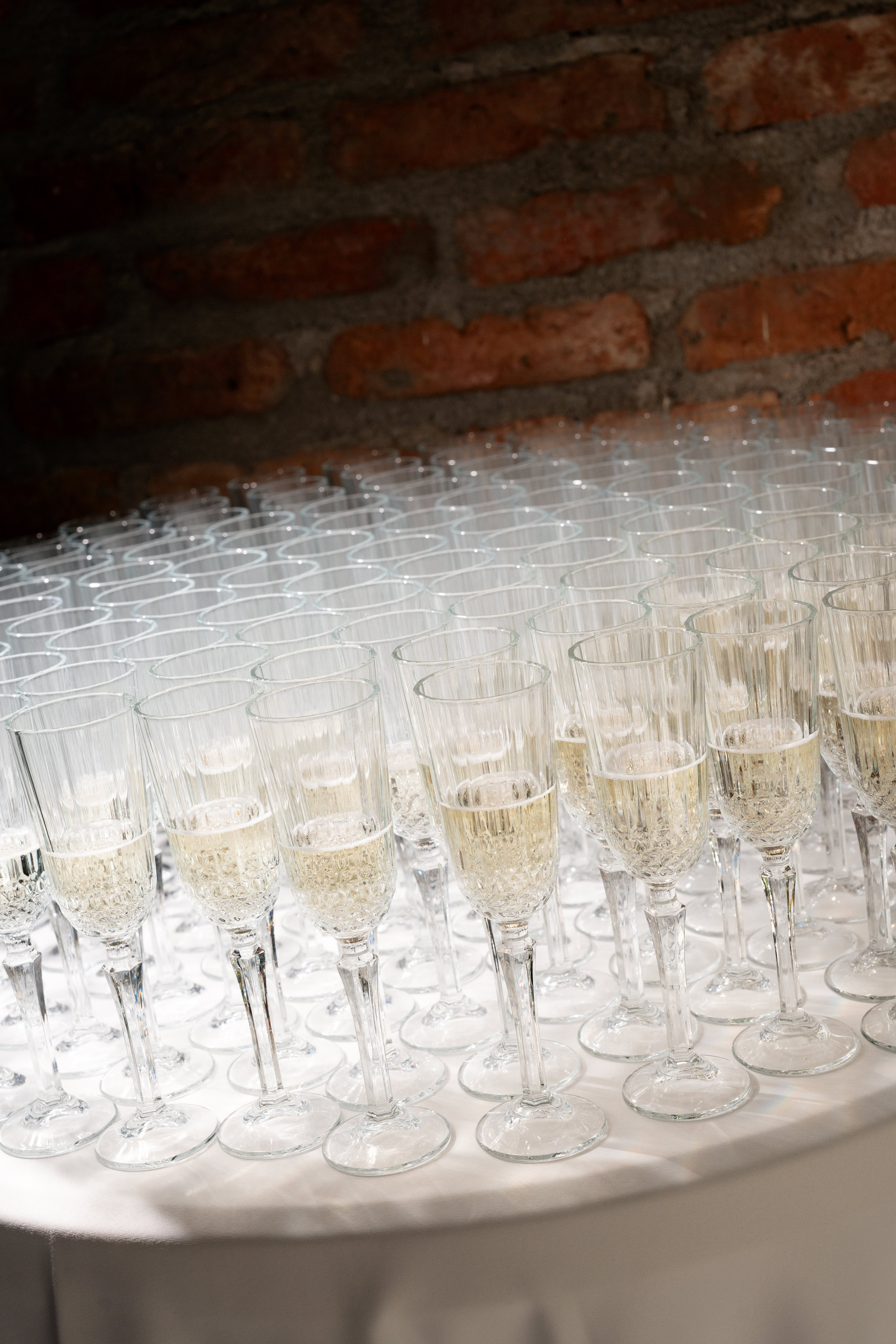 Octavia & Theo. Destination Wedding Photographer Alex Pasarelu