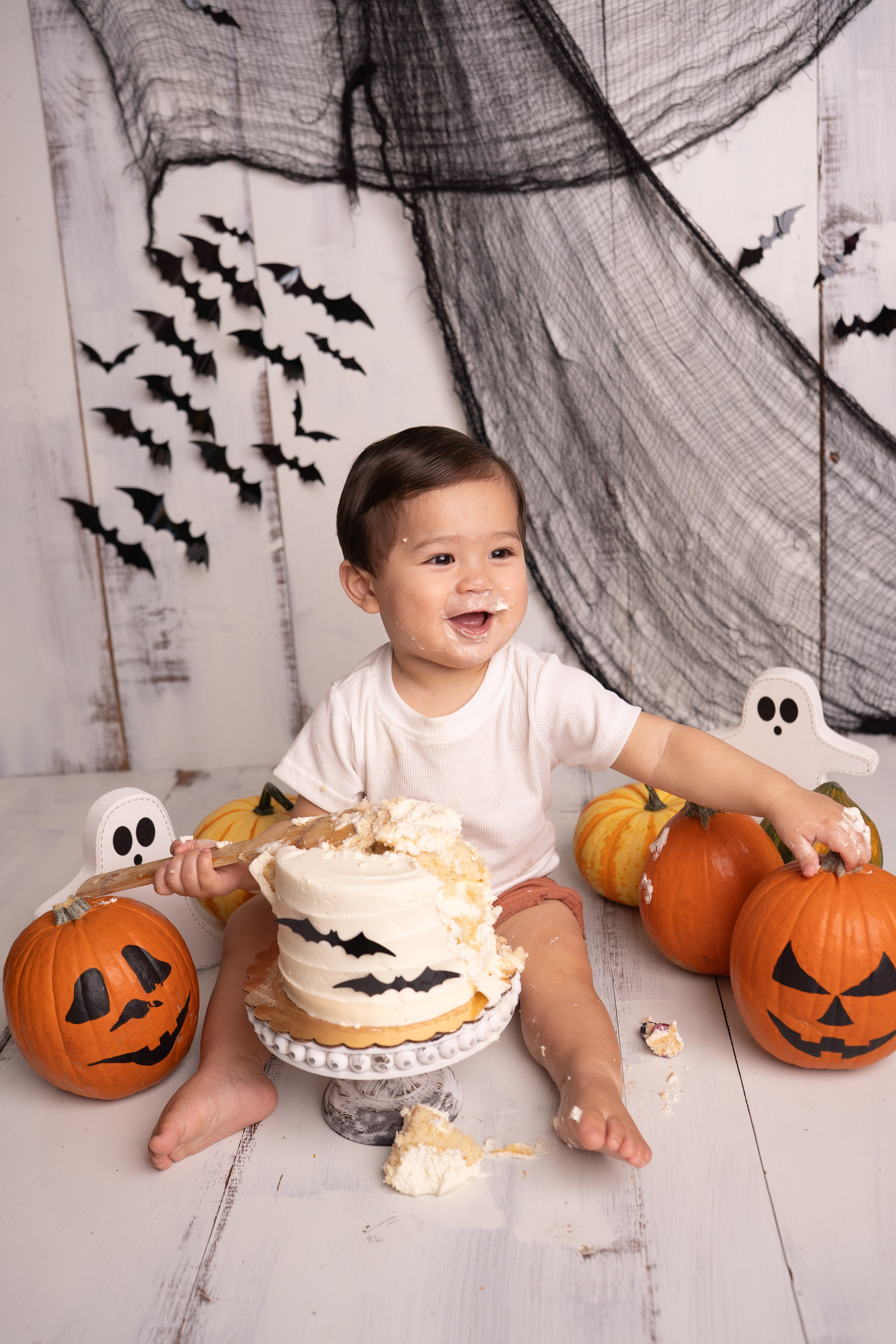 Cake Smash. Maternity, family and newborn photography in San Francisco Bay Area