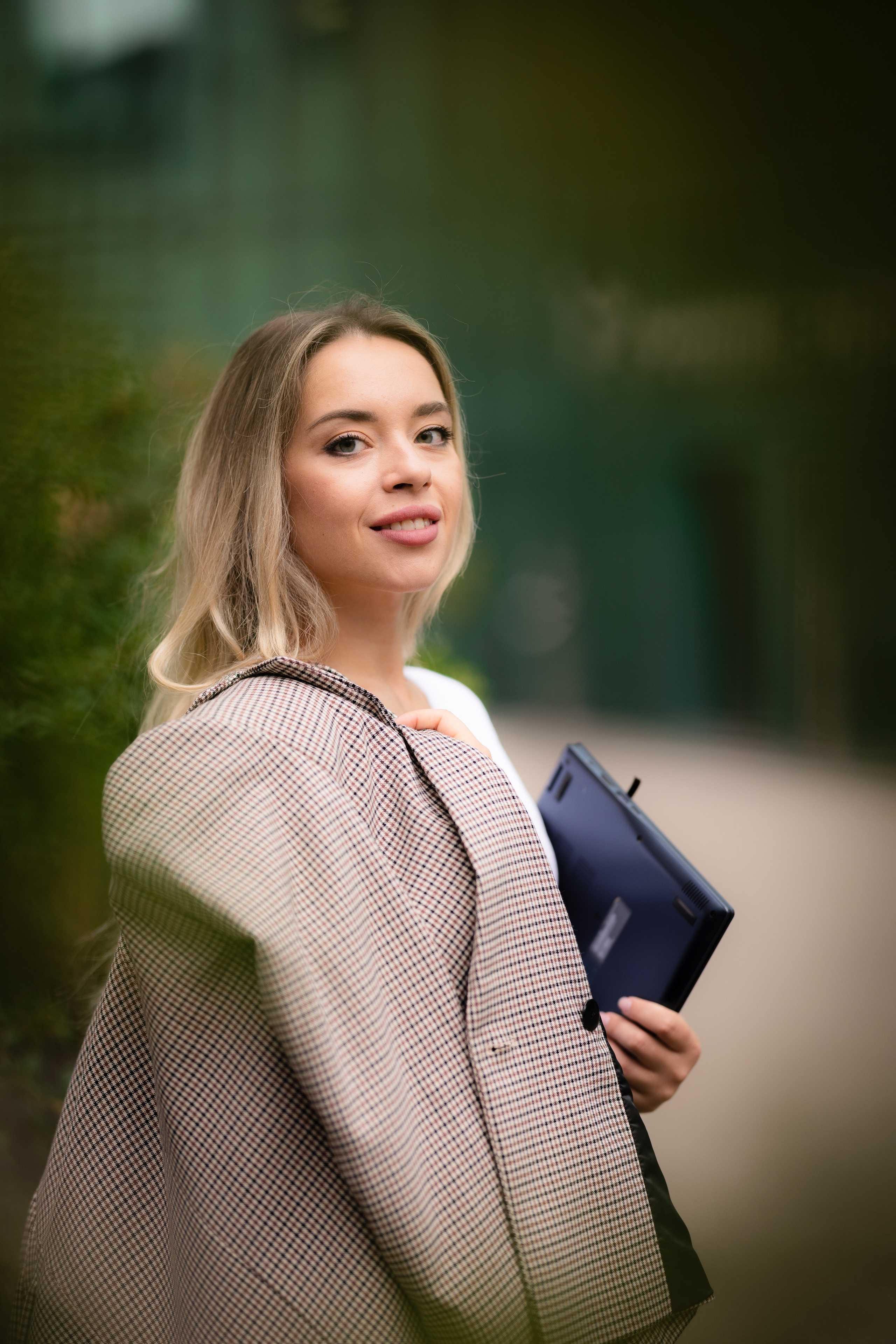 Anna business portrait. Family photographer Zurich & Switzerland Daria Moore