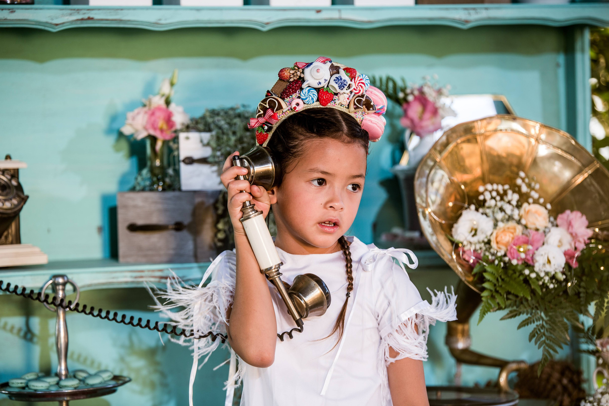 Little bridesmaids. AMIR BUCHNIK PHOTOGRAPHER