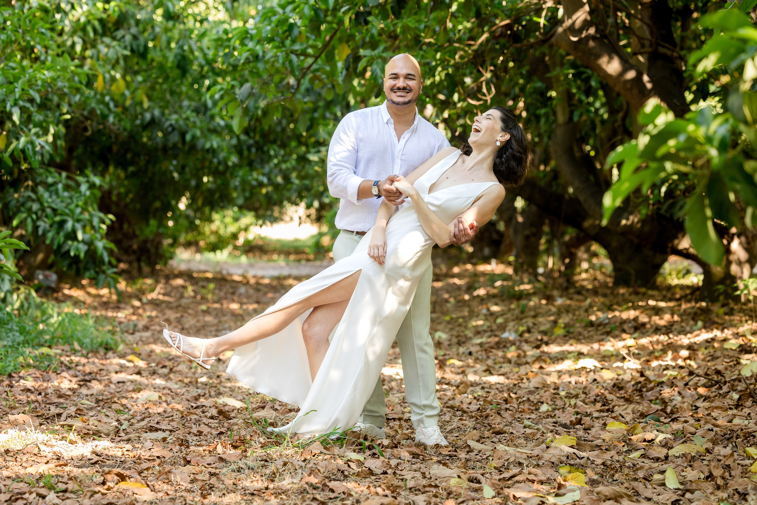 WEDDINGS. AMIR BUCHNIK PHOTOGRAPHER