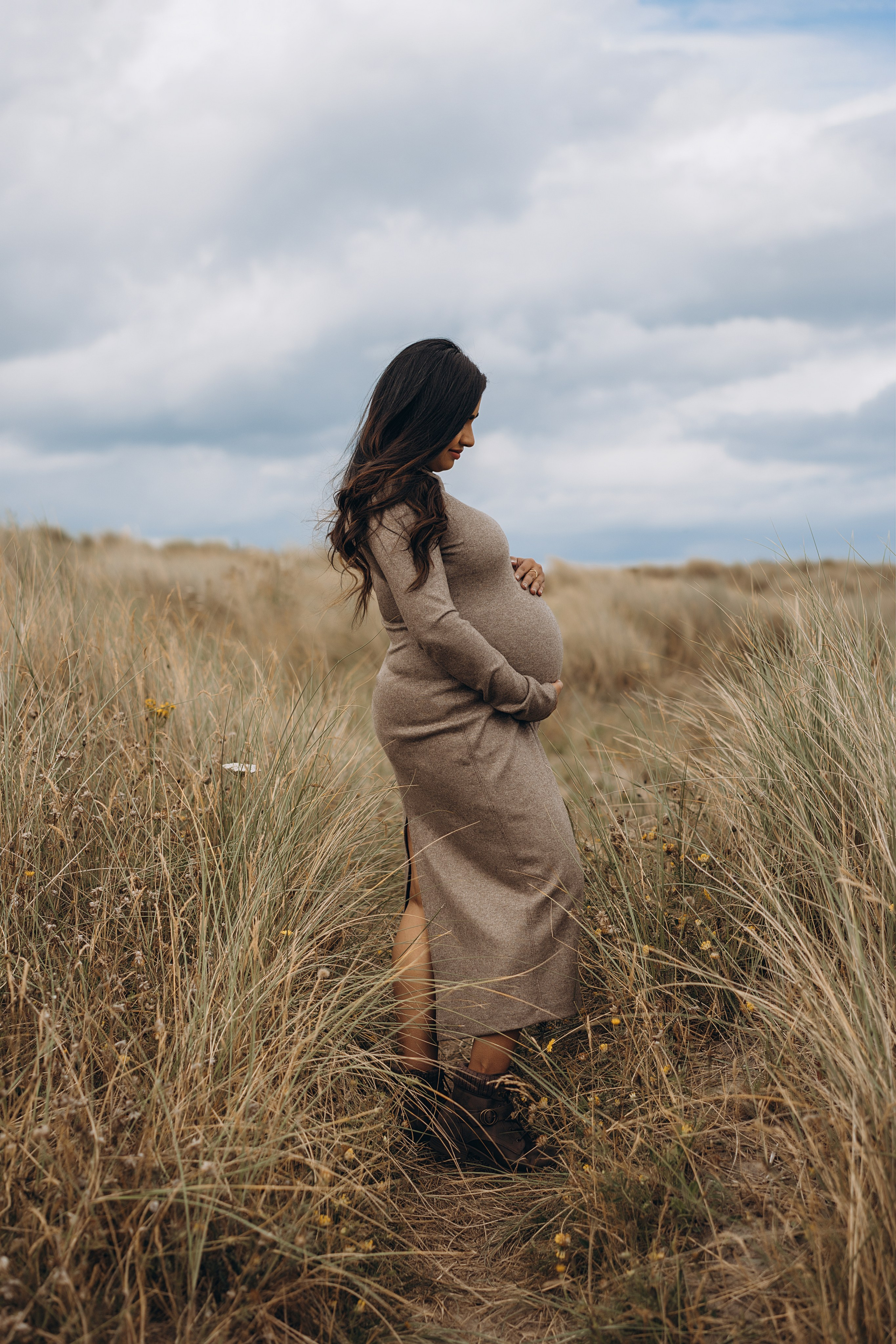 Meera: Bull island. Maternity/Love story/Wedding photographer