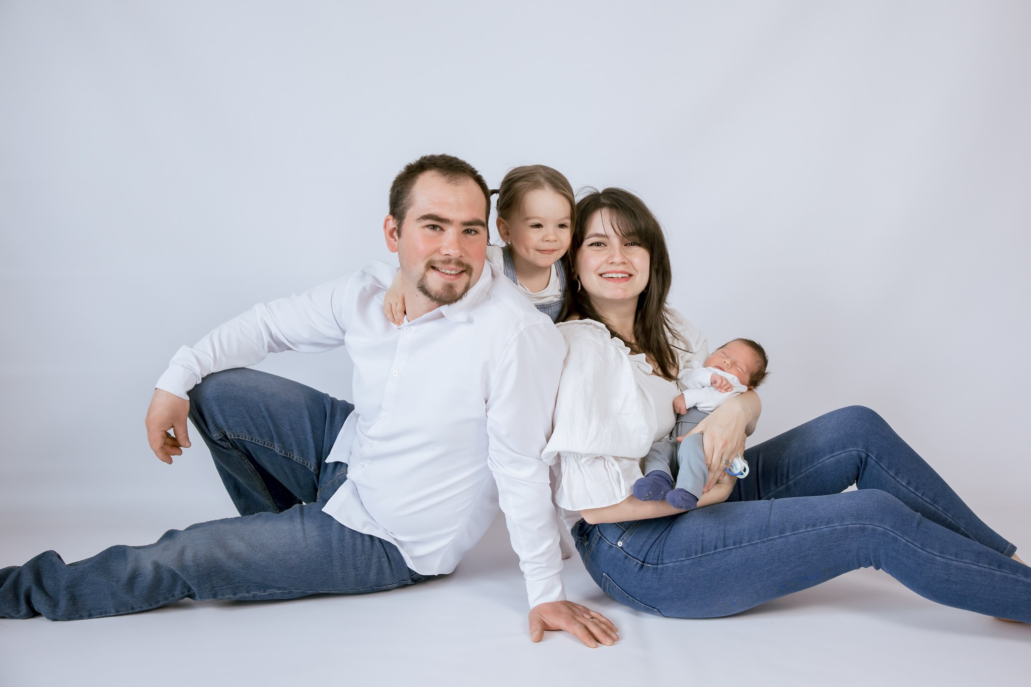Ședințe foto de familie. Portré 📸 Photographer | Newborn photos • Maternity photos • Engagements • Weddings • Events • Portraits • Families • Birthdays • Parties