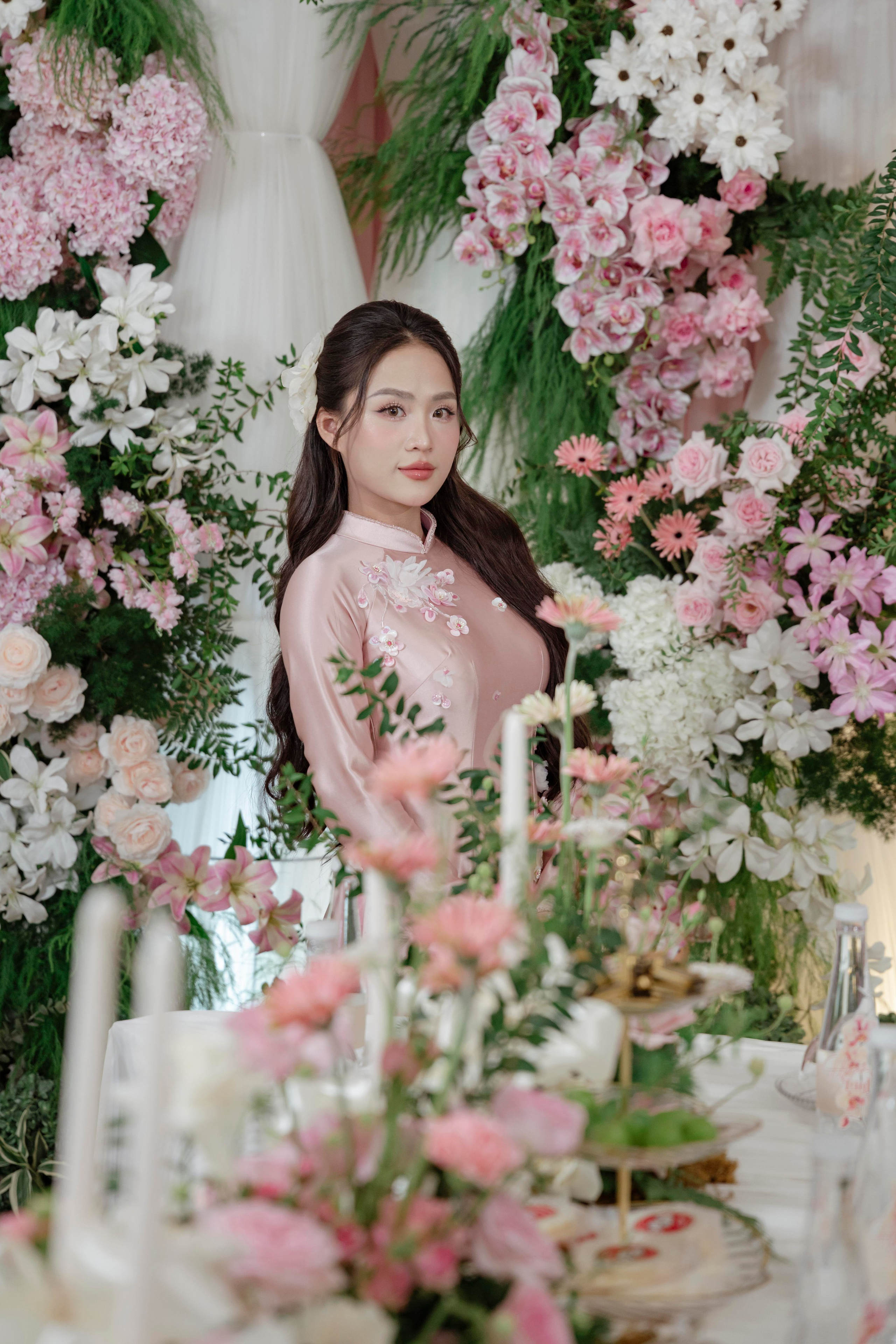 LINH & HUYEN. WEDDING PHOTOGRAPHER IN VIETNAM