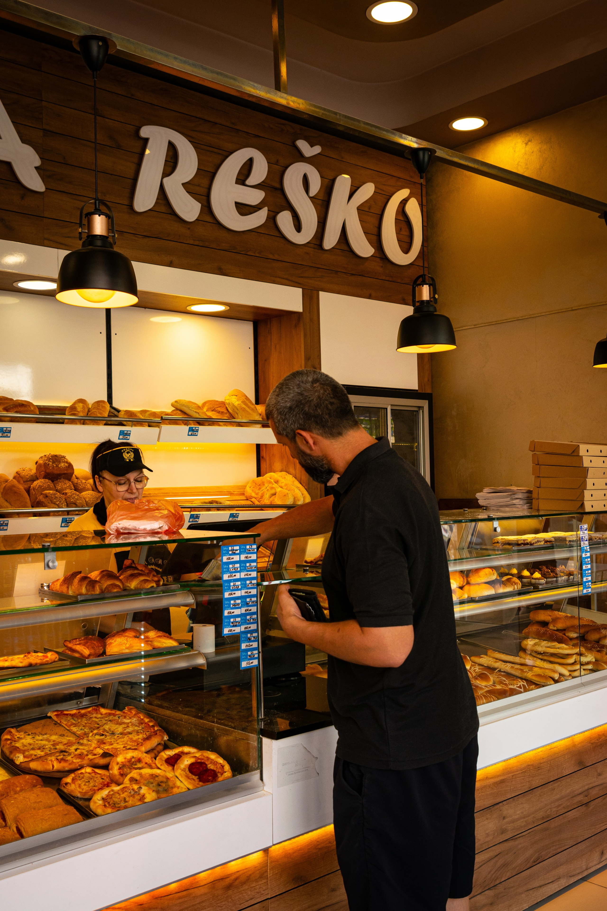 Pekara Resko, Novi Sad. Victoria Fedoseenko. Editorial portrait & brand & event photographer based in Serbia