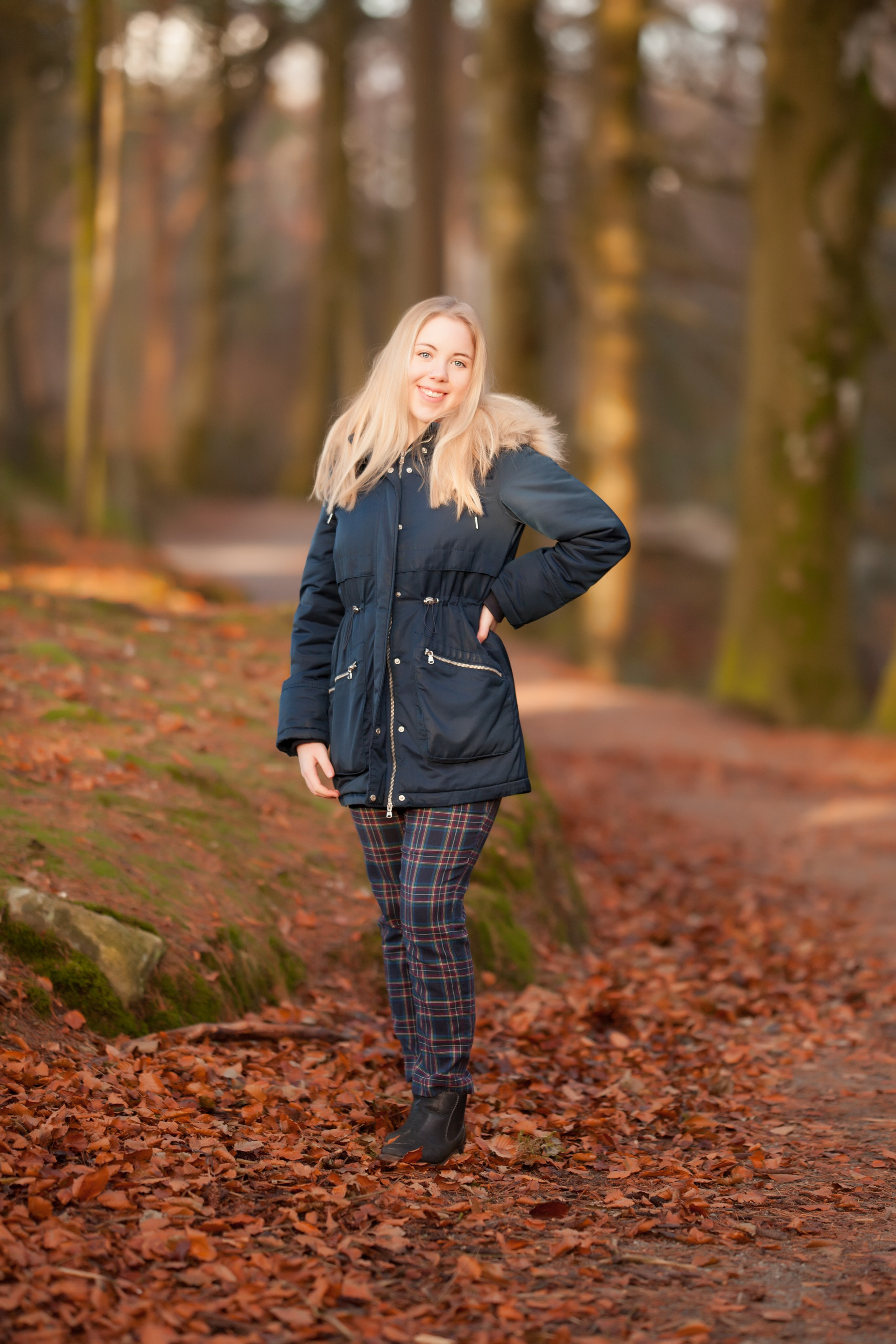 Gold october. Family and real state photographer in Haugesund Dina Vikra