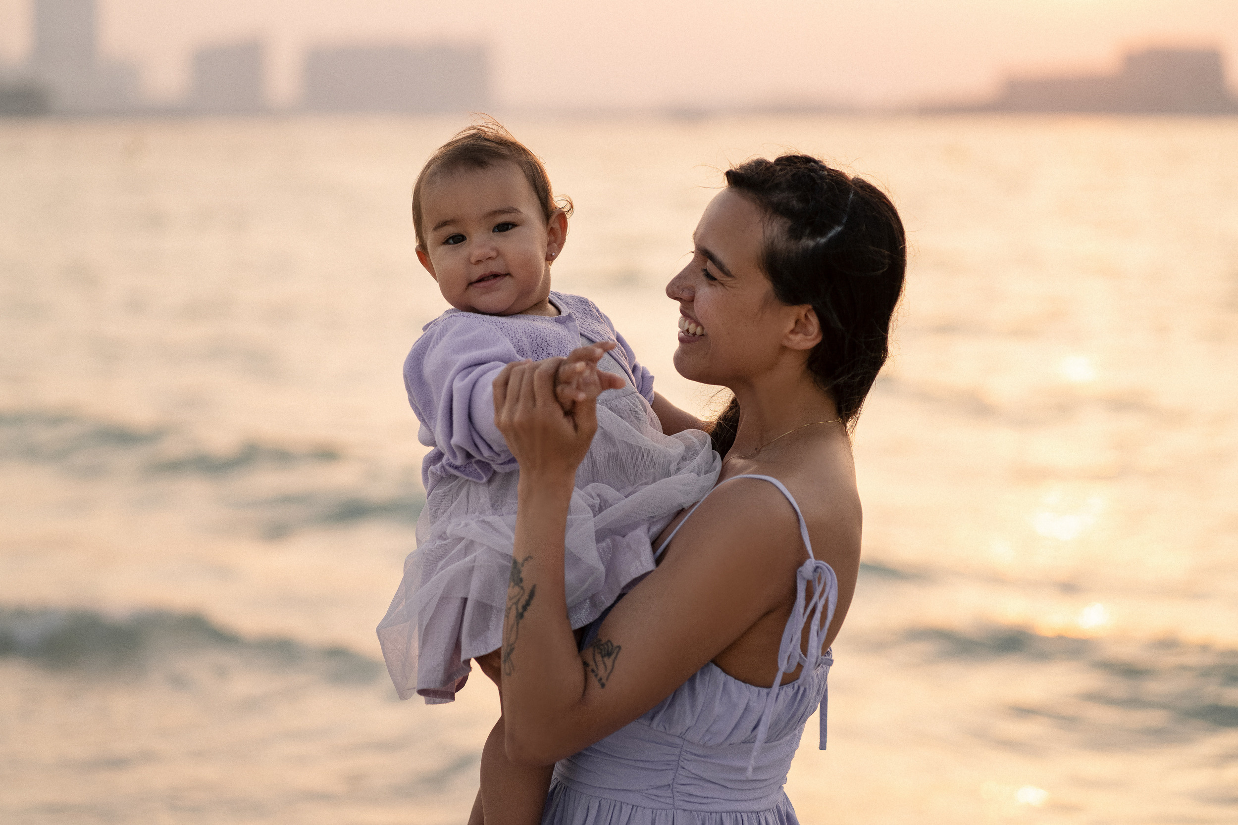 Mother & daughter love. Angela Iakovleva — Family Photographer in Dubai