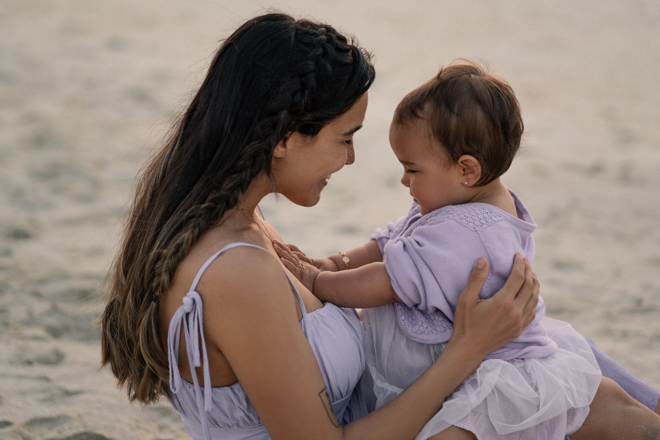 Mother & daughter love. Angela Iakovleva — Family Photographer in Dubai