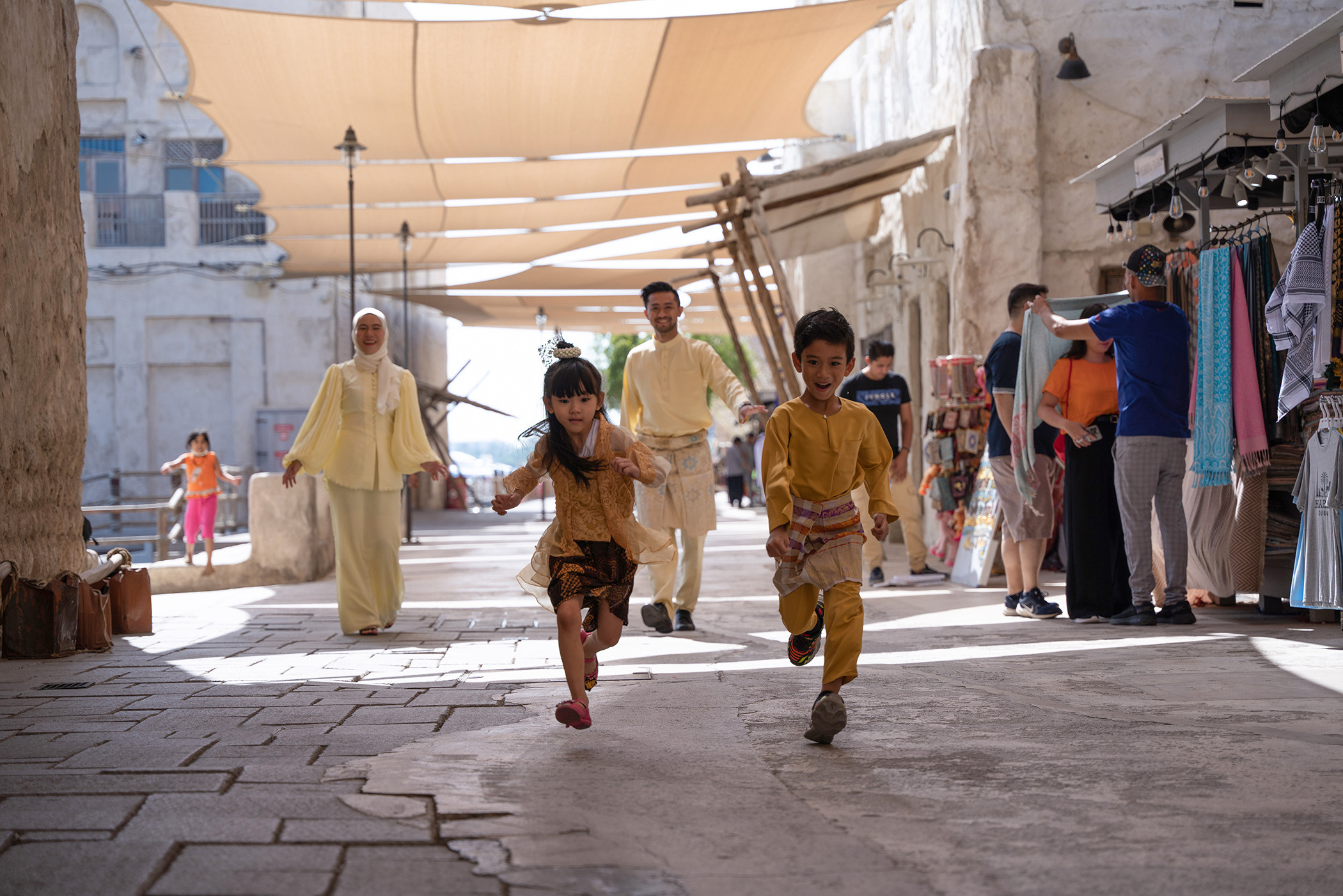 Morning walk in the Old city. Angela Iakovleva — Family Photographer in Dubai