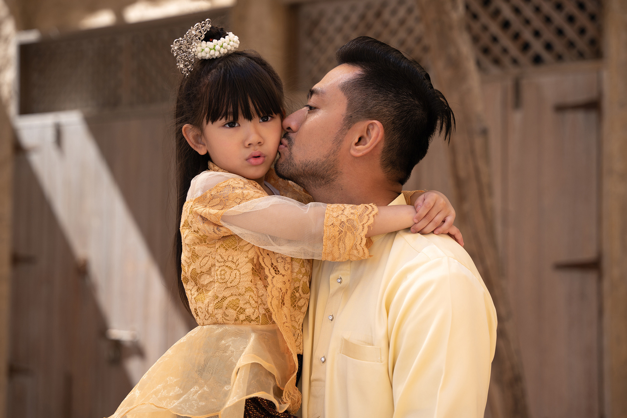 Morning walk in the Old city. Angela Iakovleva — Family Photographer in Dubai