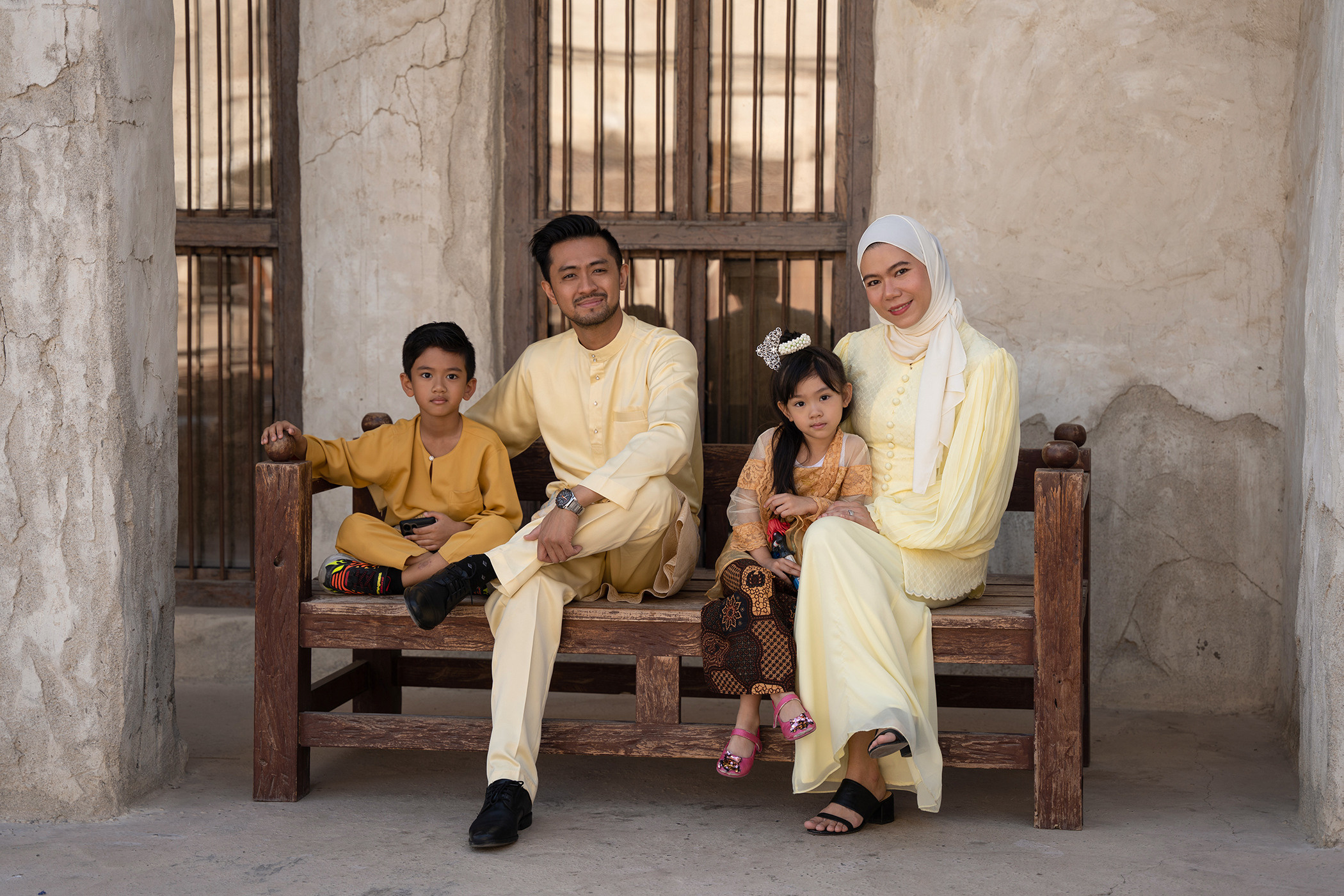 Morning walk in the Old city. Angela Iakovleva — Family Photographer in Dubai