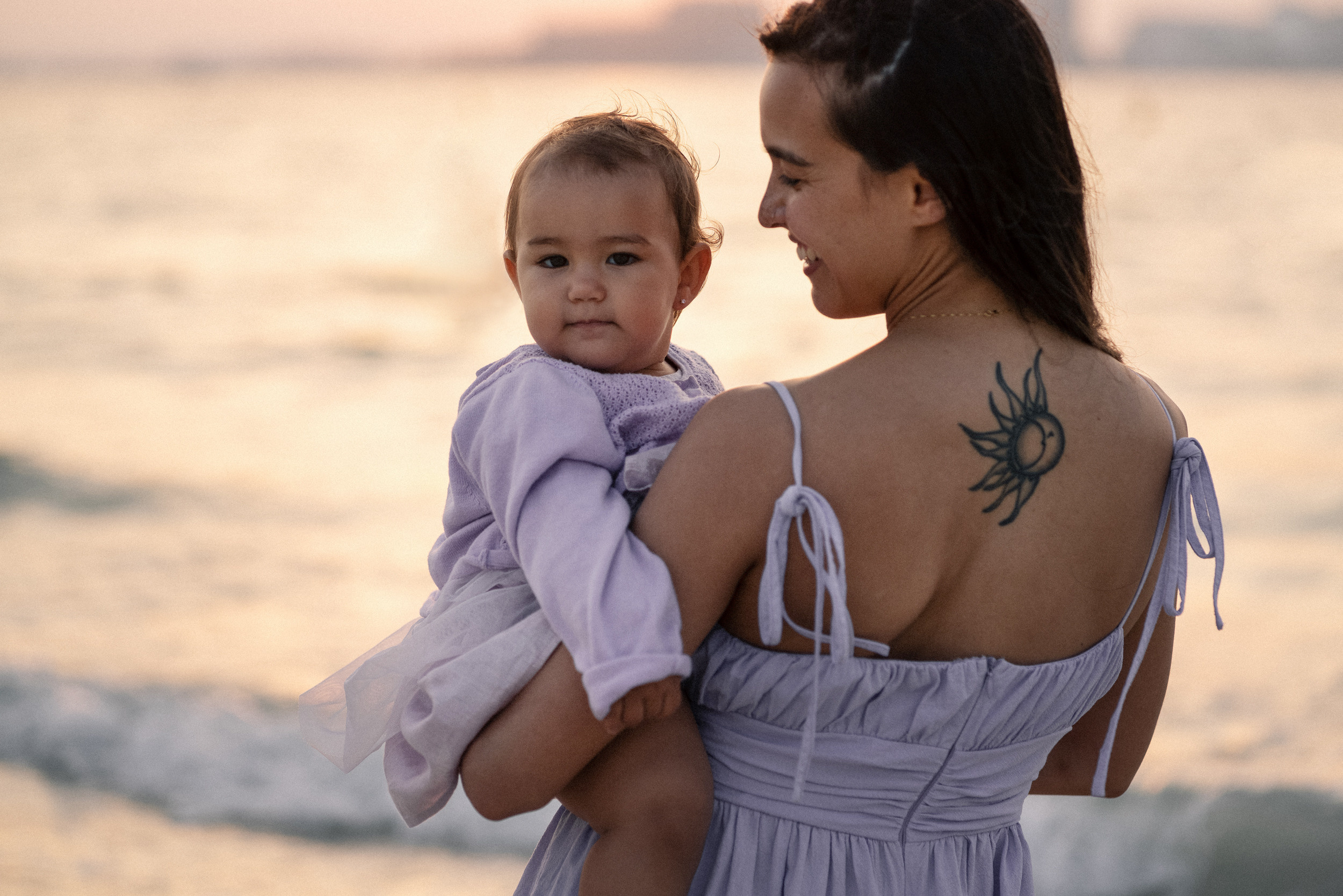 Mother & daughter love. Angela Iakovleva — Family Photographer in Dubai