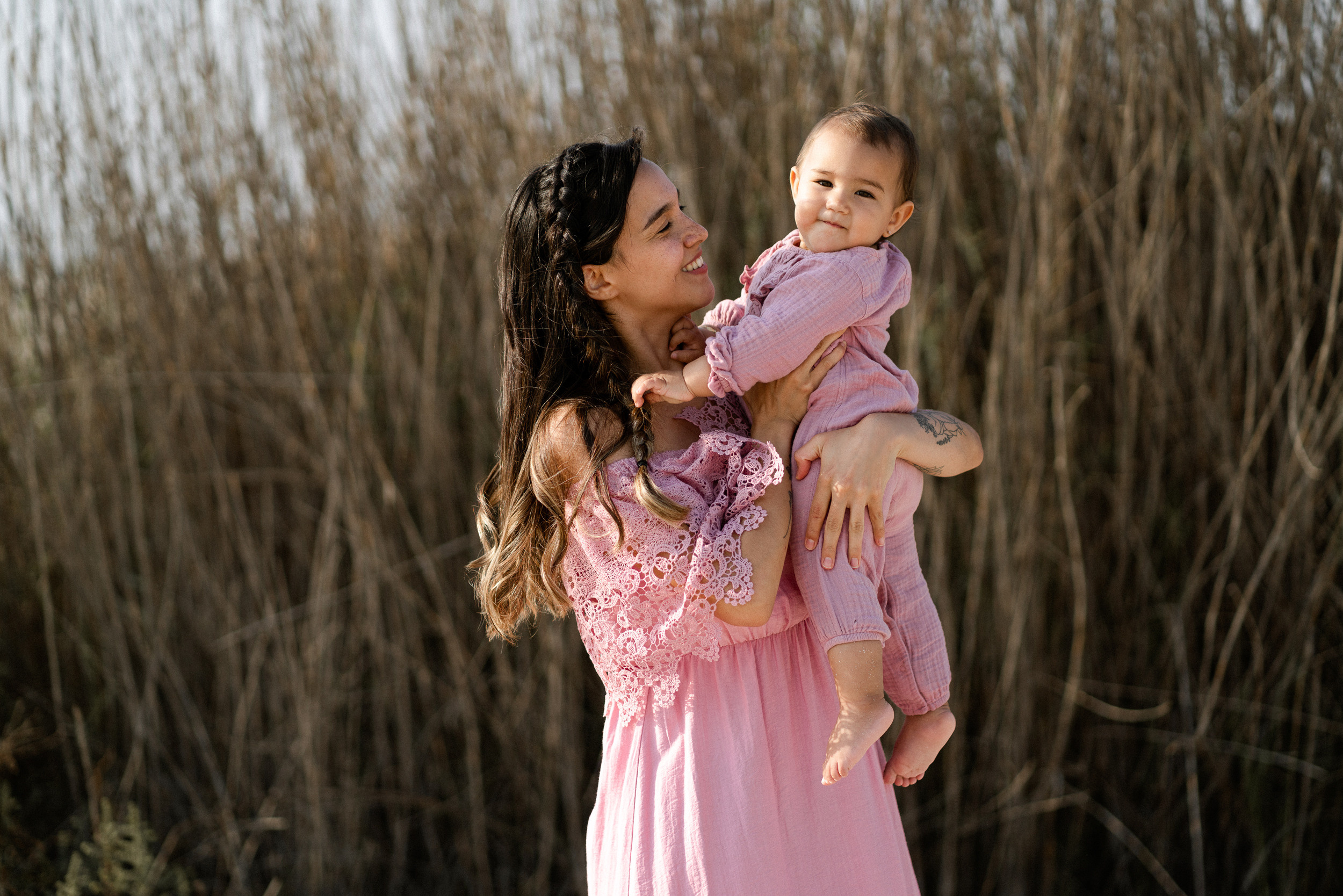 Mother & daughter love. Angela Iakovleva — Family Photographer in Dubai