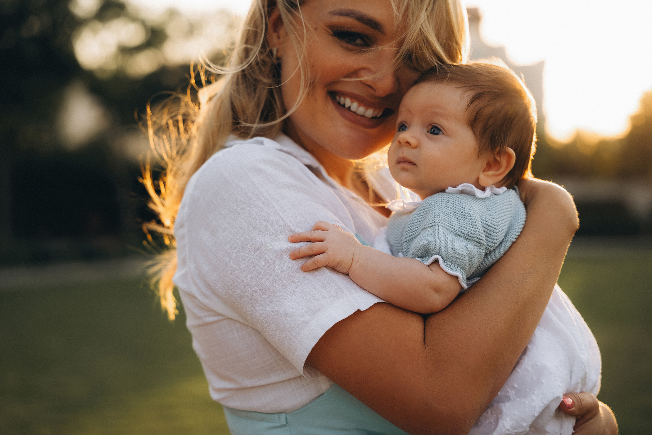 Sunset walk in the park. Angela Iakovleva — Family Photographer in Dubai