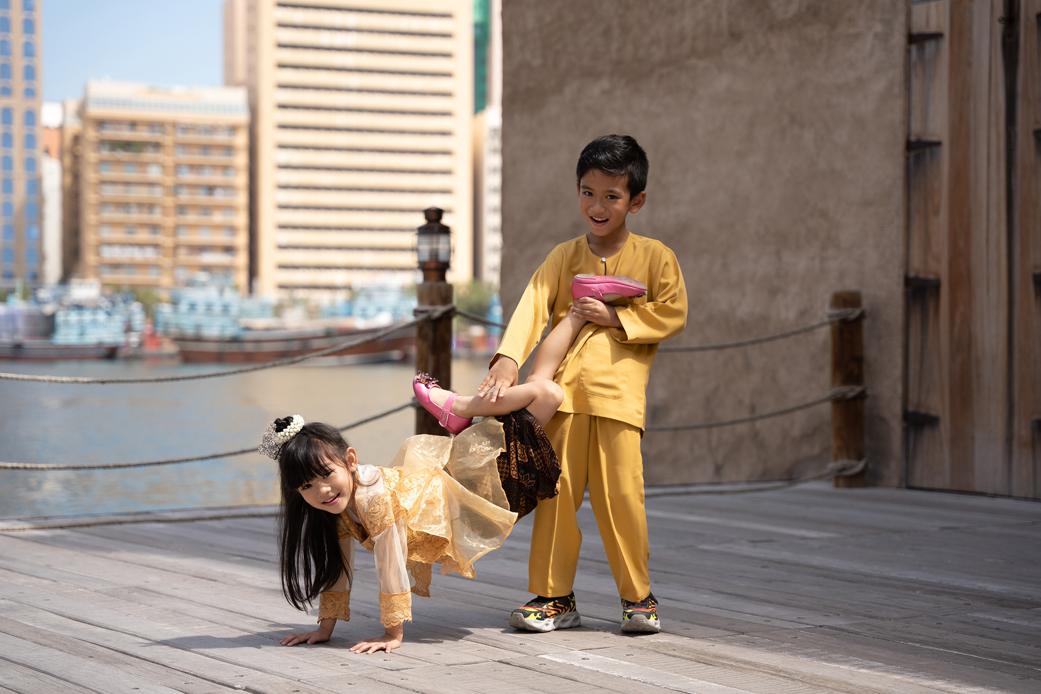 Morning walk in the Old city. Angela Iakovleva — Family Photographer in Dubai
