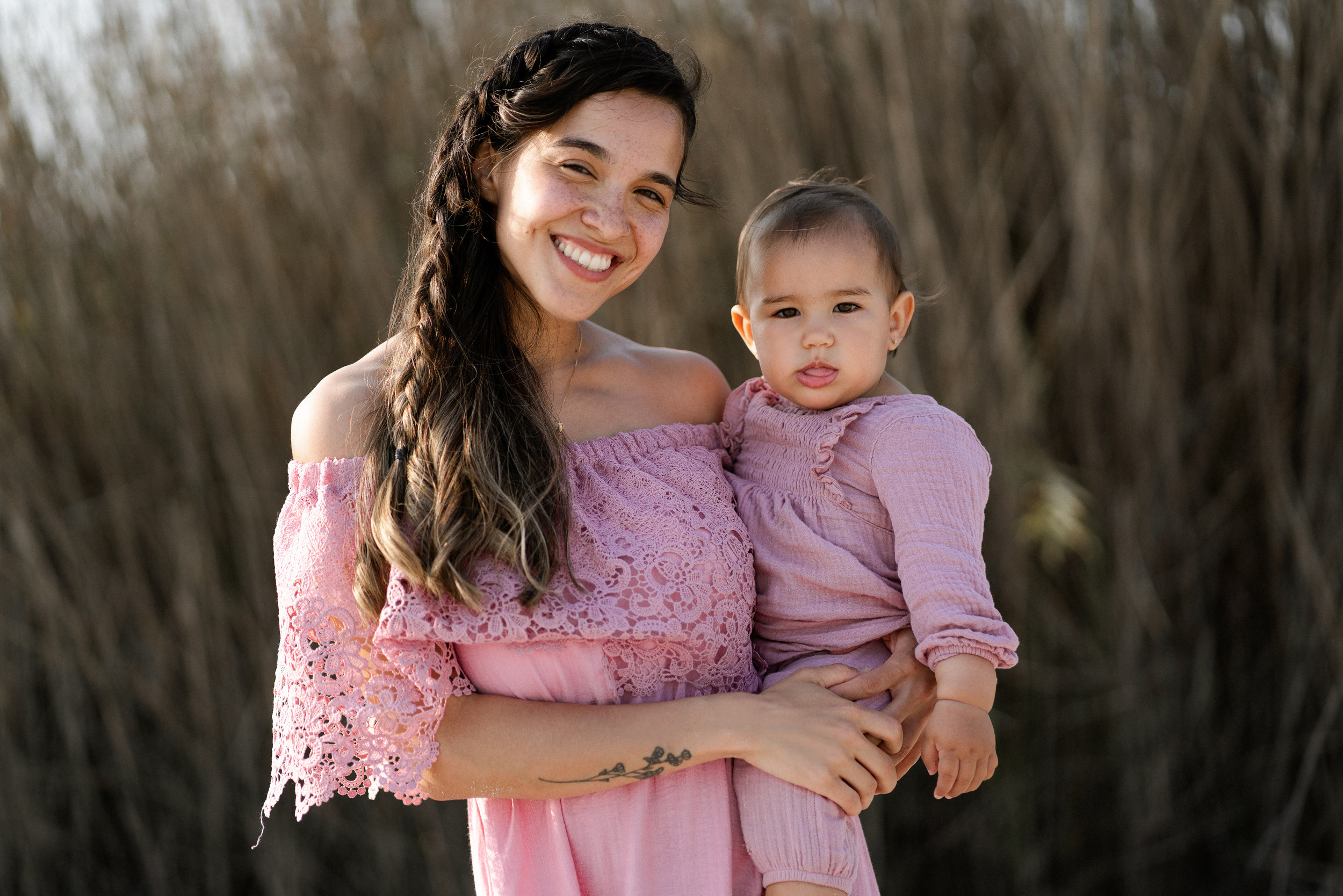 Mother & daughter love. Angela Iakovleva — Family Photographer in Dubai