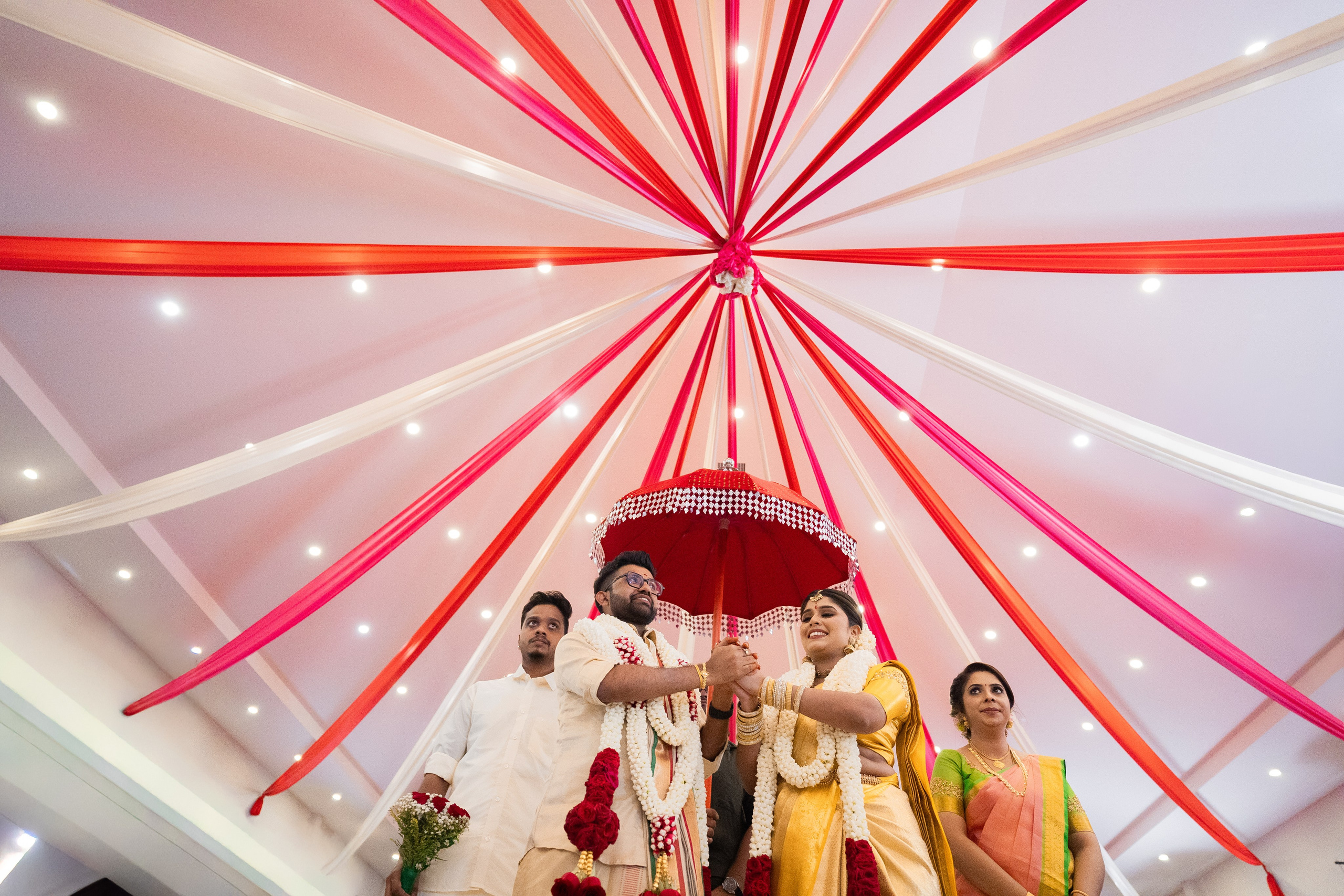 GAURI & SIVA. Wedding photographer Avira Stories