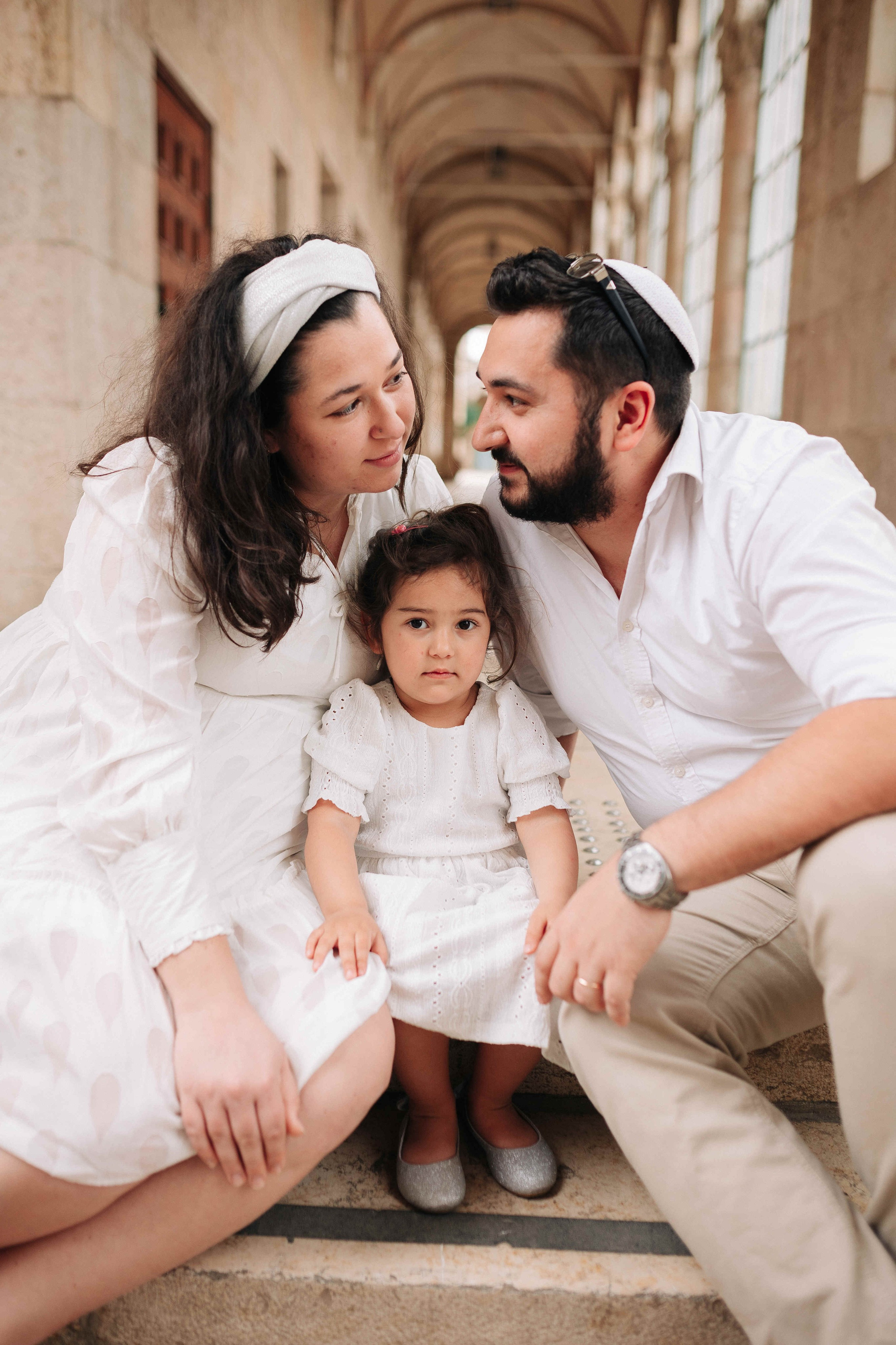 EXPECTING A BABY, JERUSALEM. PHOTOGRAPHER IN ISRAEL
