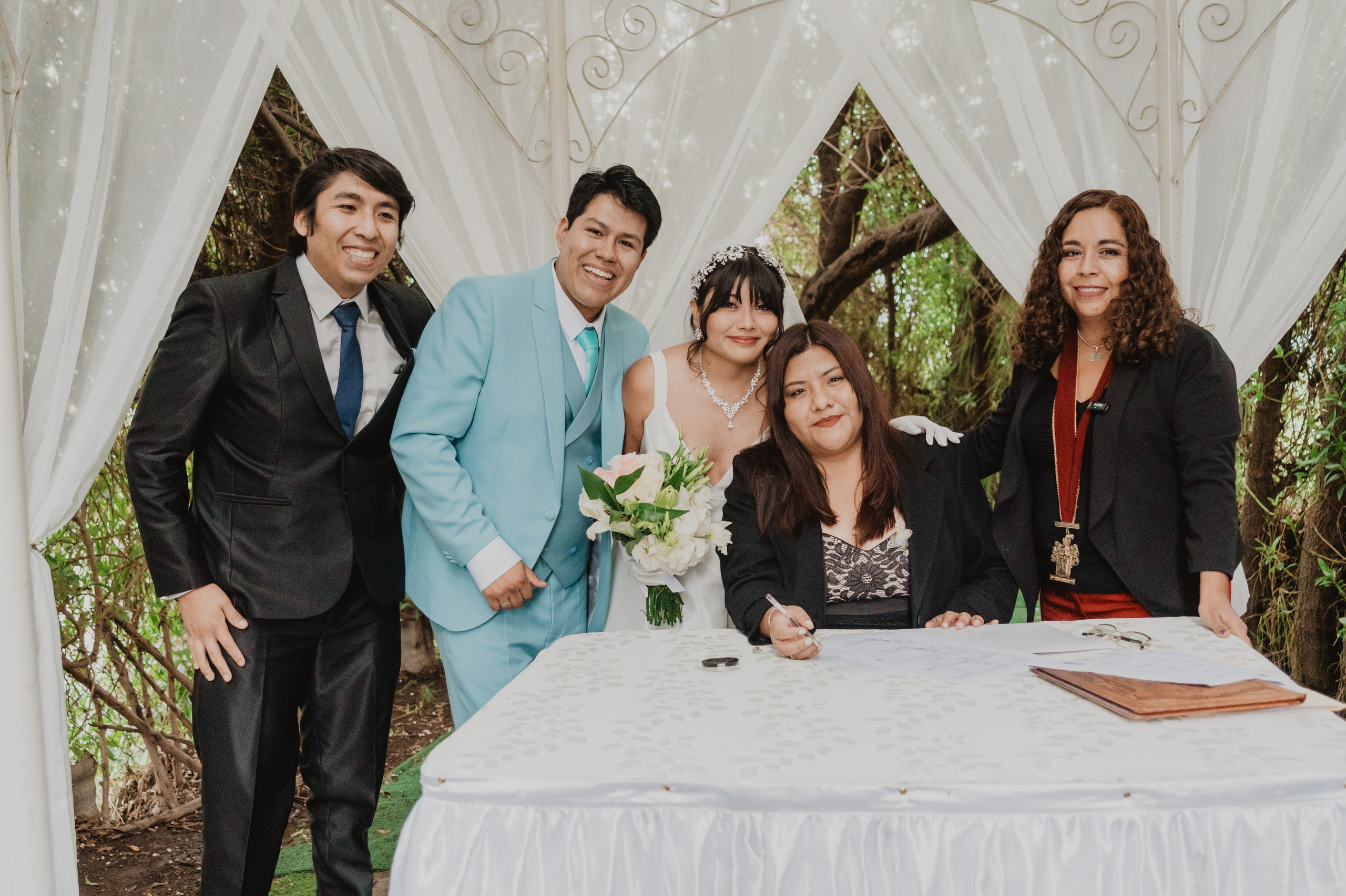 STEISY + EMMANUEL | BODA RELIGIOSA. Studio KVTA | Fotografía y Video de Bodas en Arequipa