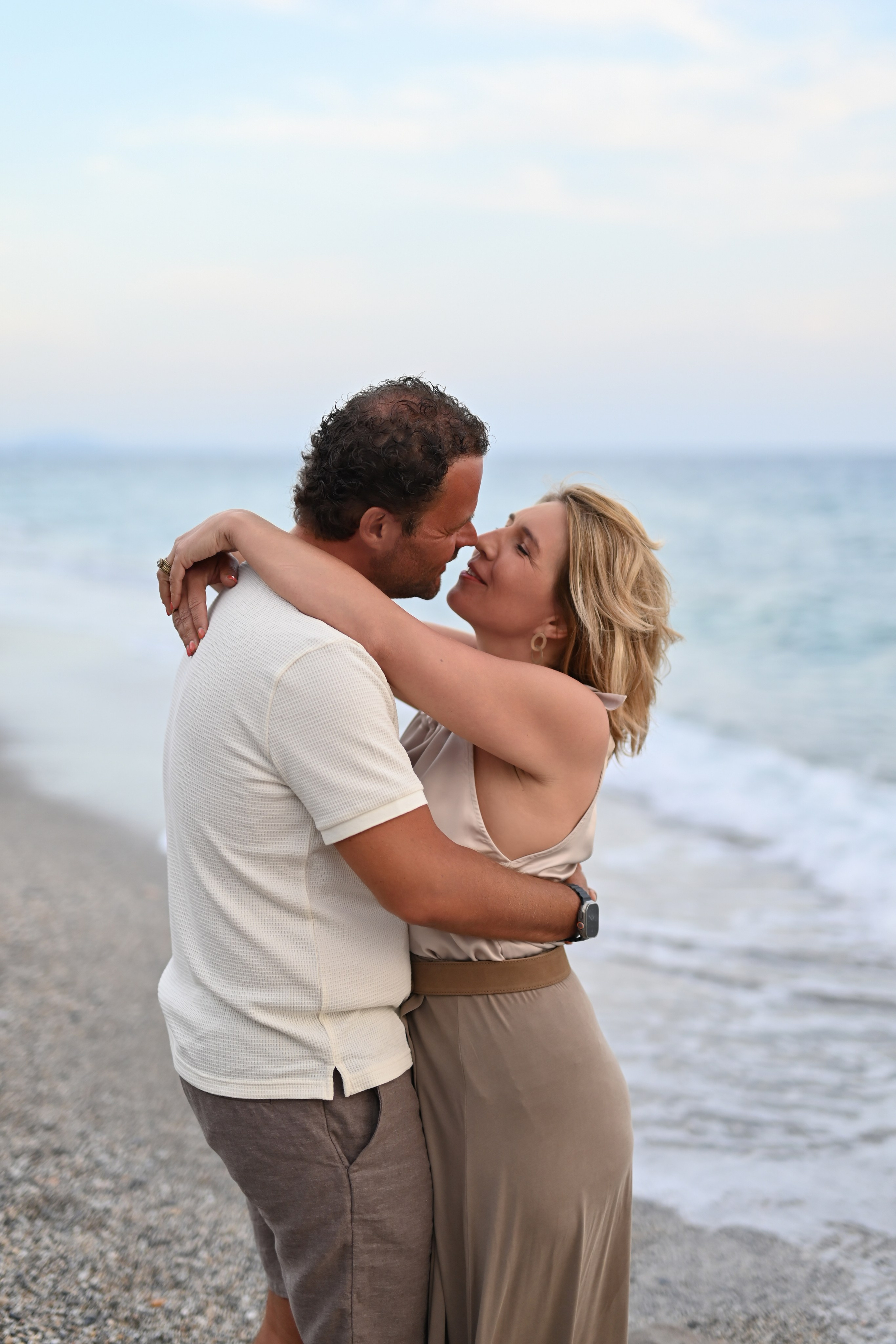 Love story на пляже Улаш. Photographer in Alanya, Side, Manavgat. Türkiye